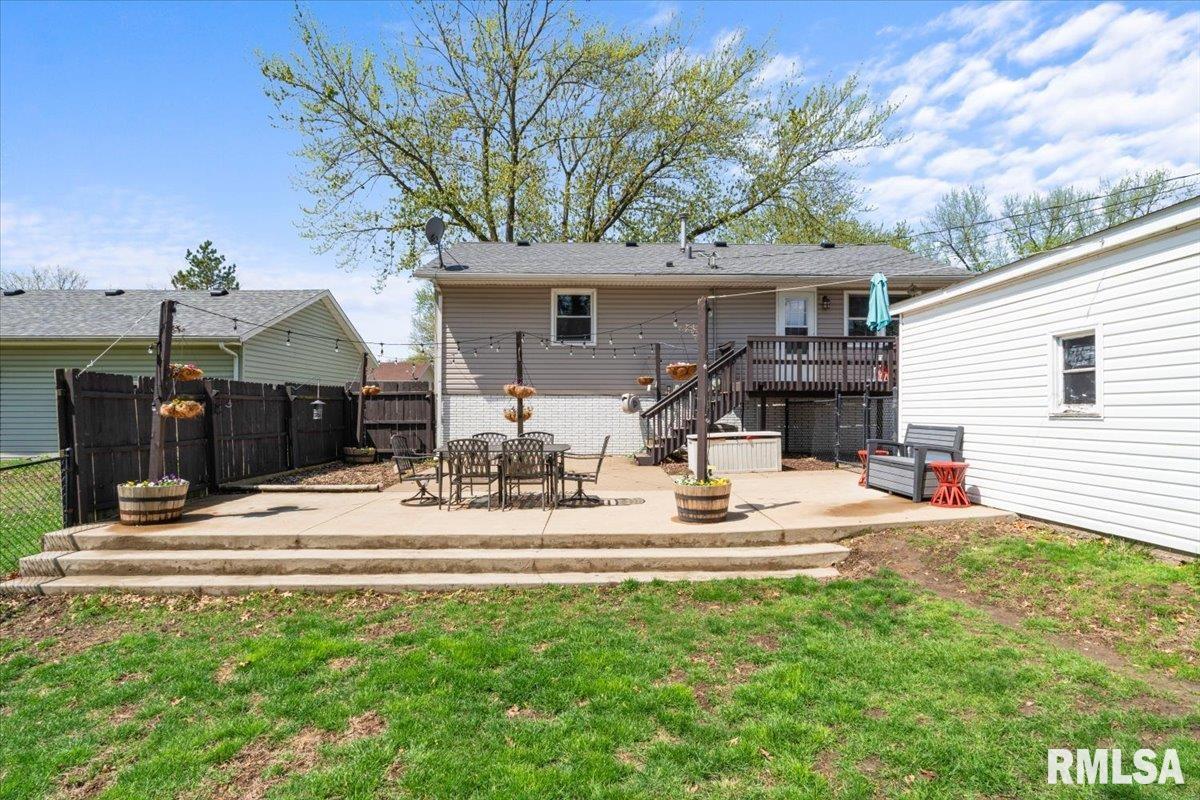 3555 Eldorado Drive, Bettendorf, Iowa image 38
