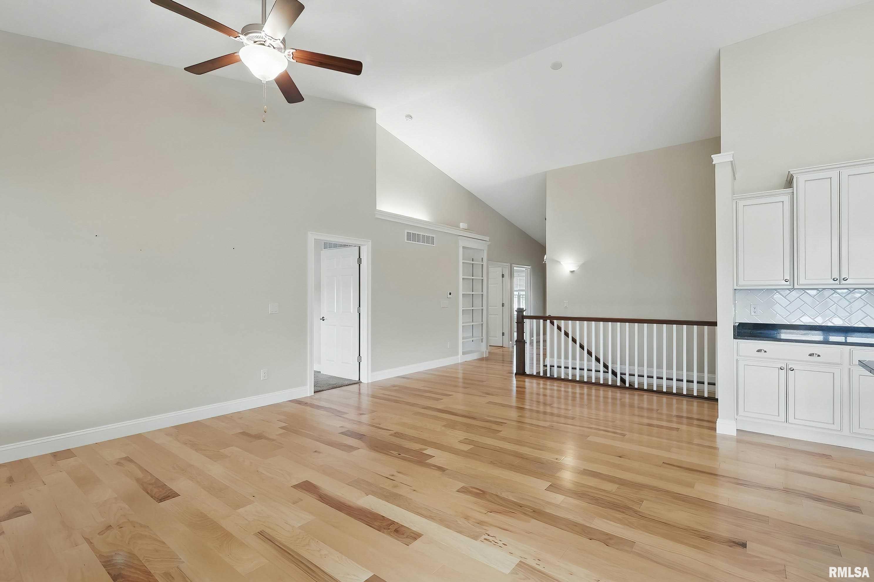 3763 Glengevlin Way, Bettendorf, Iowa image 9