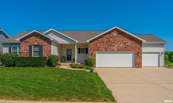 1516 N UNION ST, LINCOLN, IL 62656 - Image 08fd83ec3cf6361d71a53da4a0595cc8/613045177