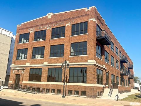 Homes For Sale - 1001 SW Adams Street #101<br/> Peoria County, Peoria, IL 61602