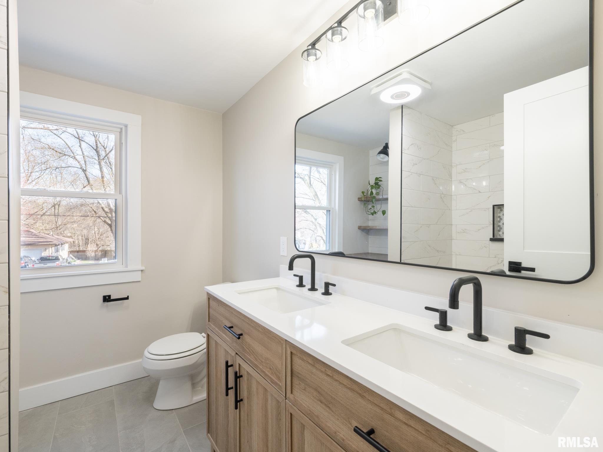 1205 N Wood Road, Peoria, Illinois image 36