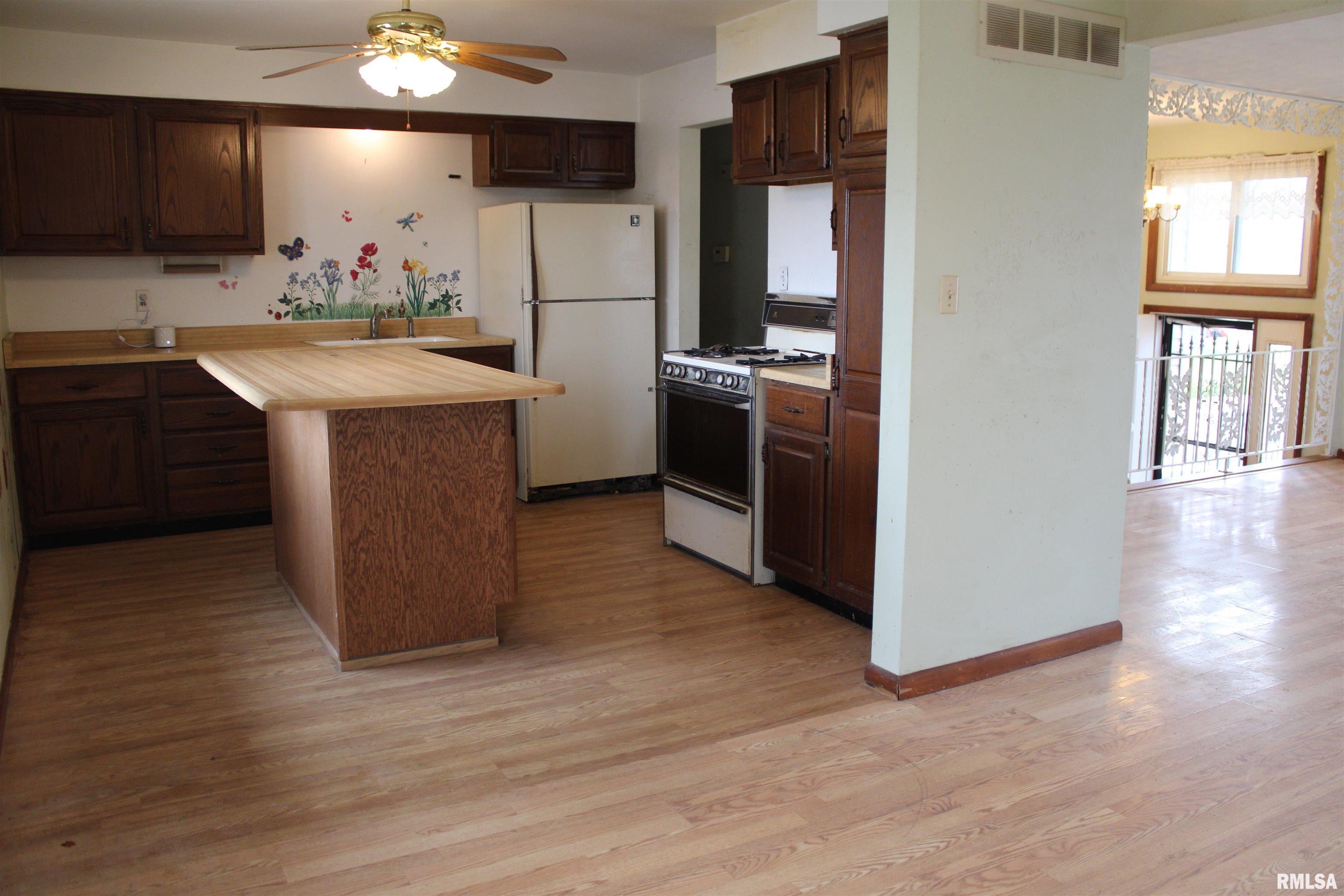 5632 W Overland Pass, Peoria, Illinois image 7