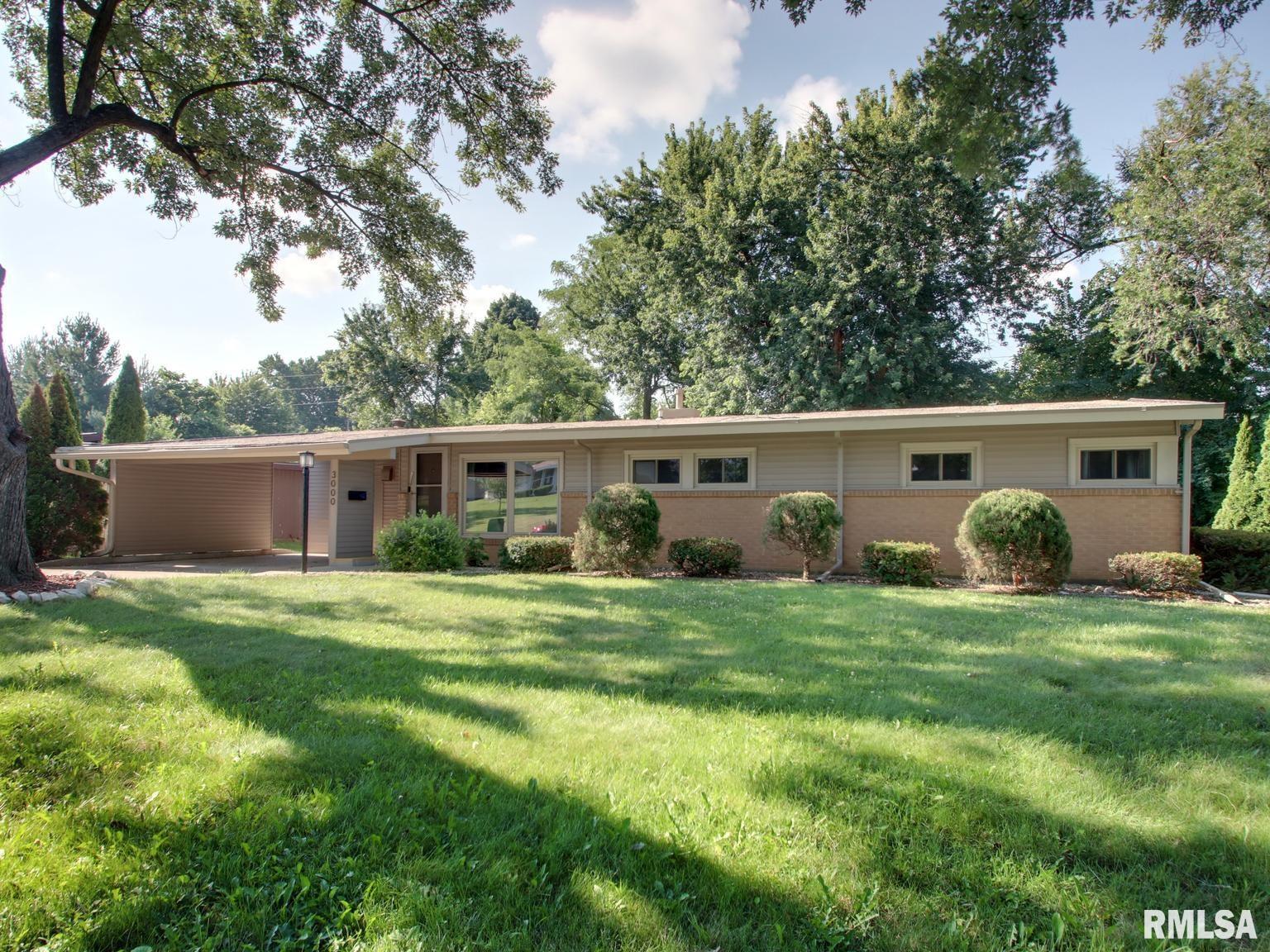Photo 1 of 22 — 3000 Lincoln Hill SE, Quincy, IL 62301