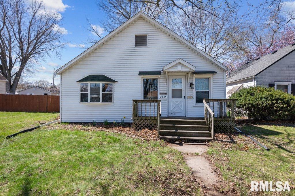 2435 33rd Street, Moline, Illinois image 1