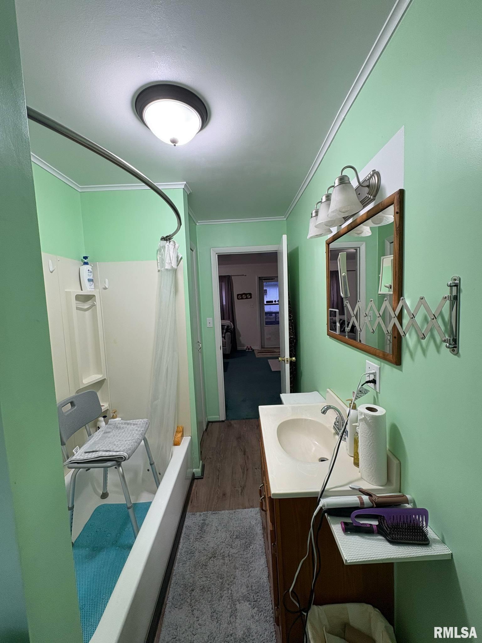 402 Lawrence Street, Benton, Illinois image 19