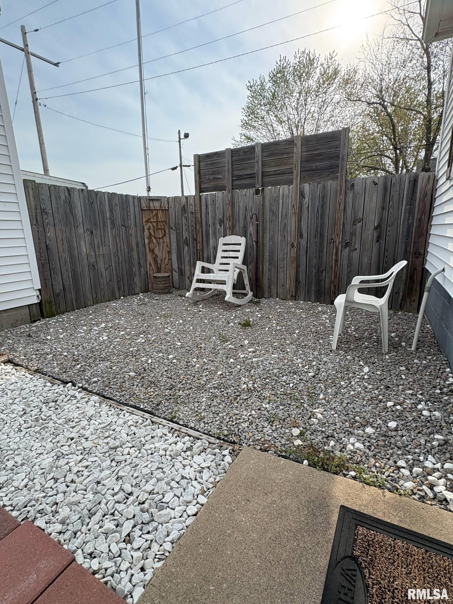 402 Lawrence Street, Benton, Illinois image 6