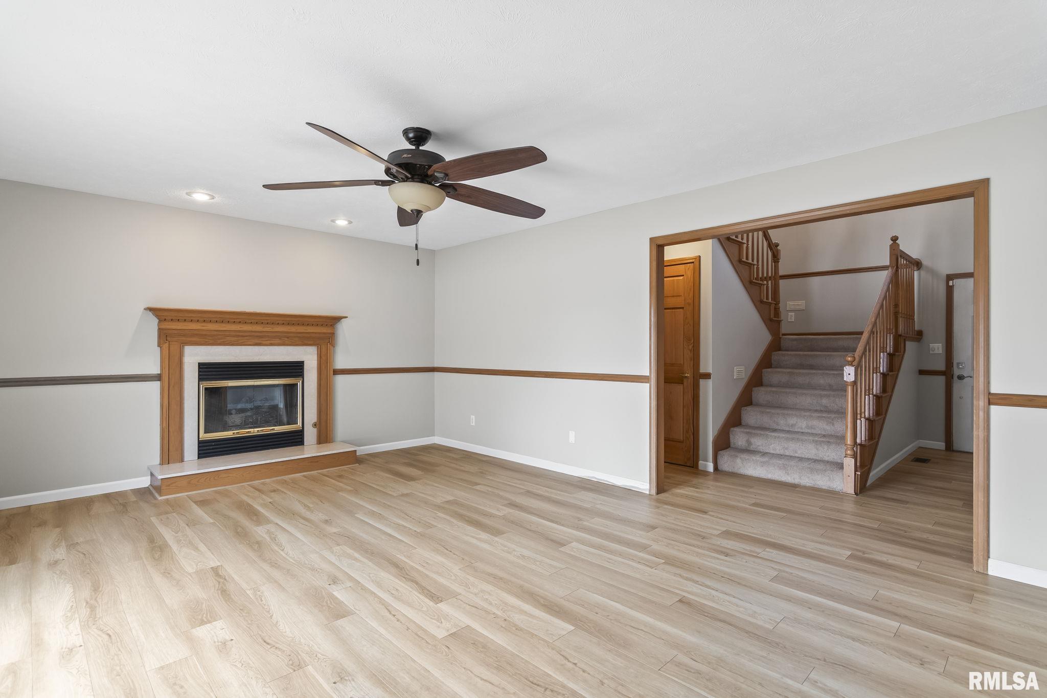 7 Brook Lane, Riverton, Illinois image 6