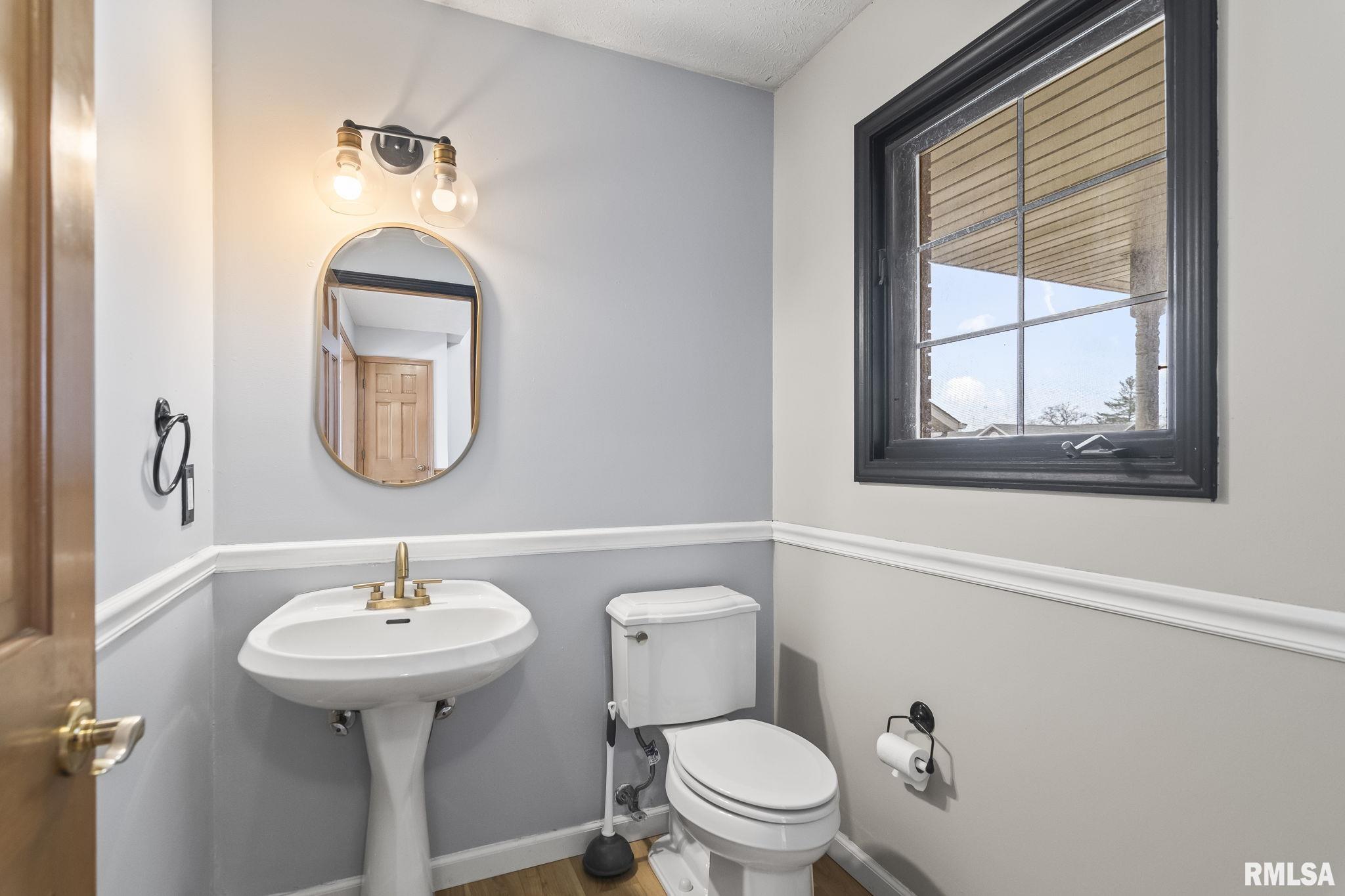 7 Brook Lane, Riverton, Illinois image 19