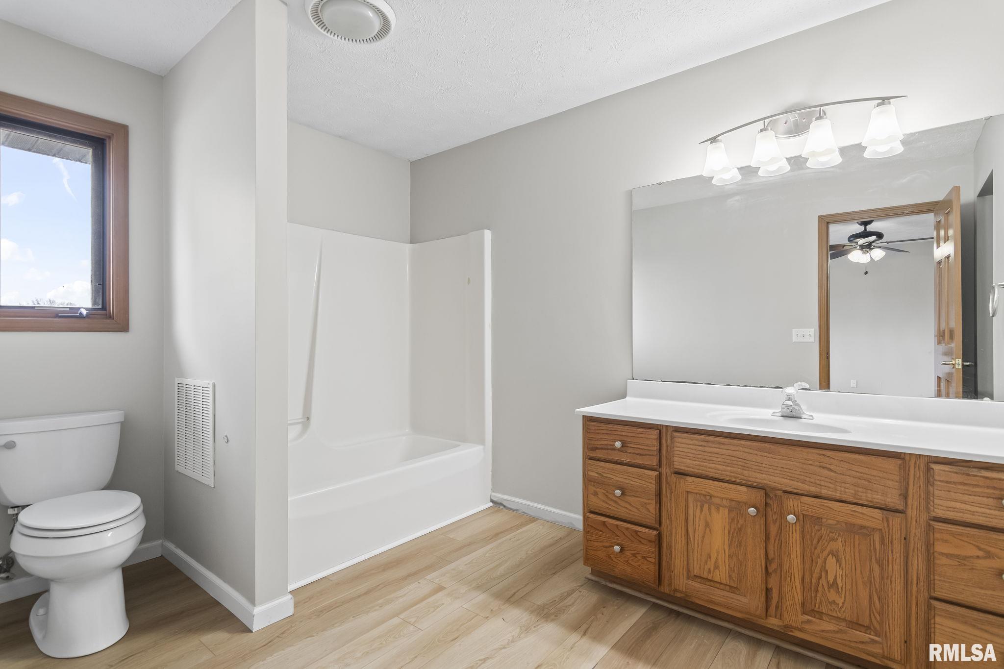 7 Brook Lane, Riverton, Illinois image 24