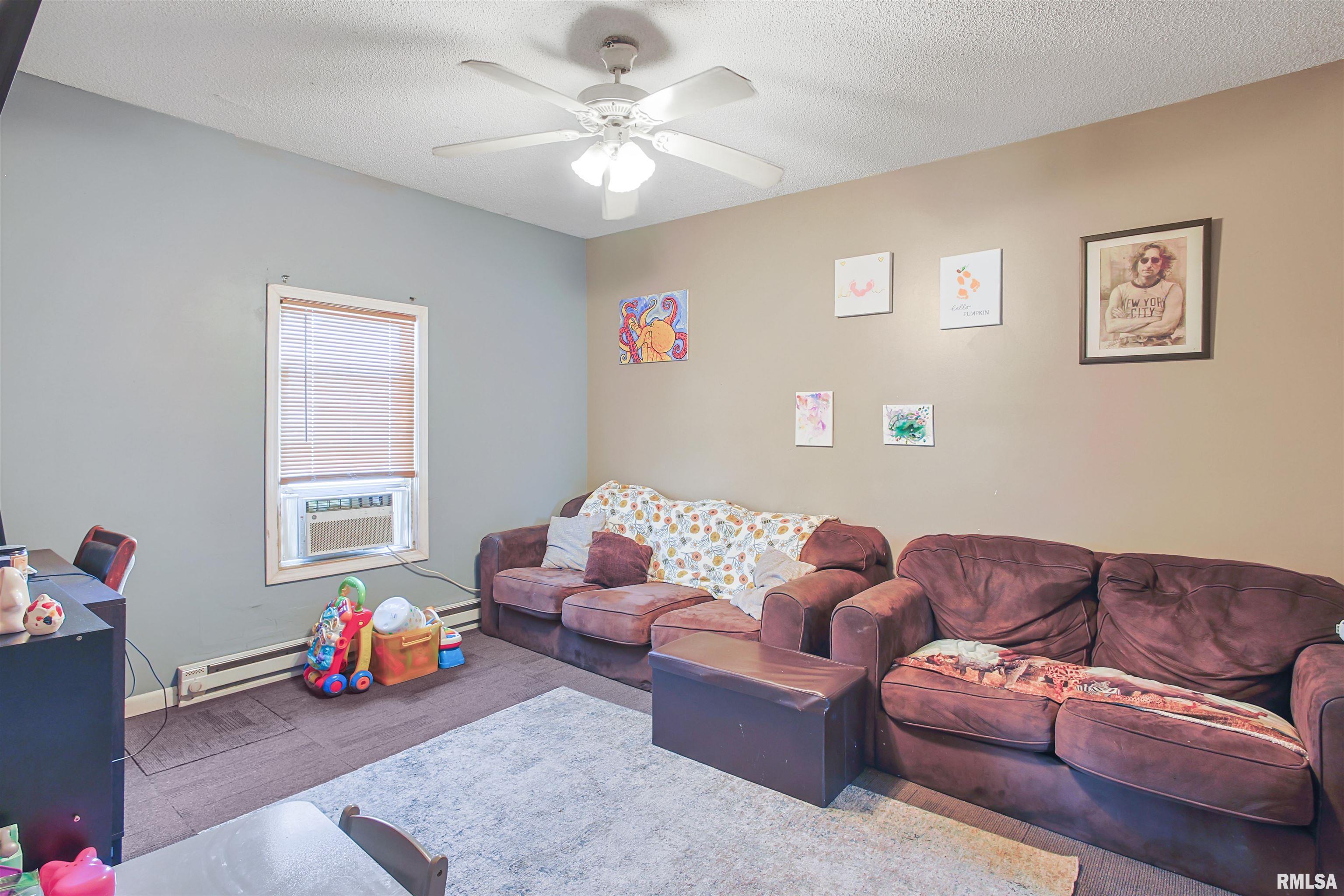 512 S Cherry Street, West Frankfort, Illinois image 4