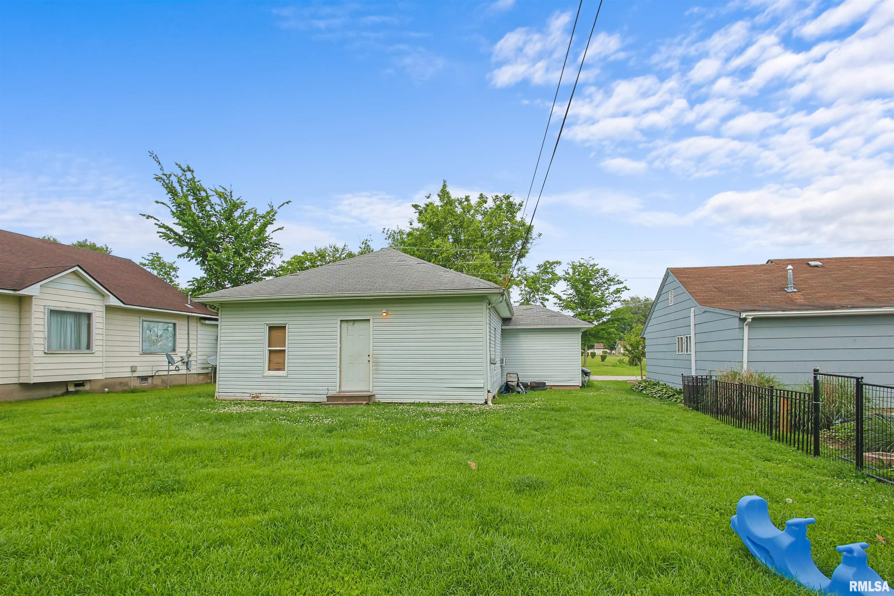 512 S Cherry Street, West Frankfort, Illinois image 13