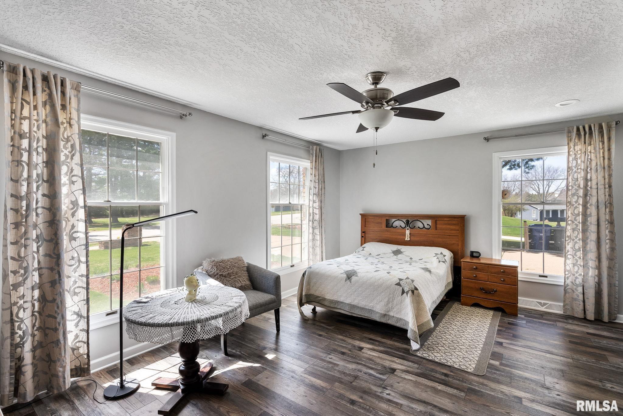 4620 Trails End Road, Bettendorf, Iowa image 20
