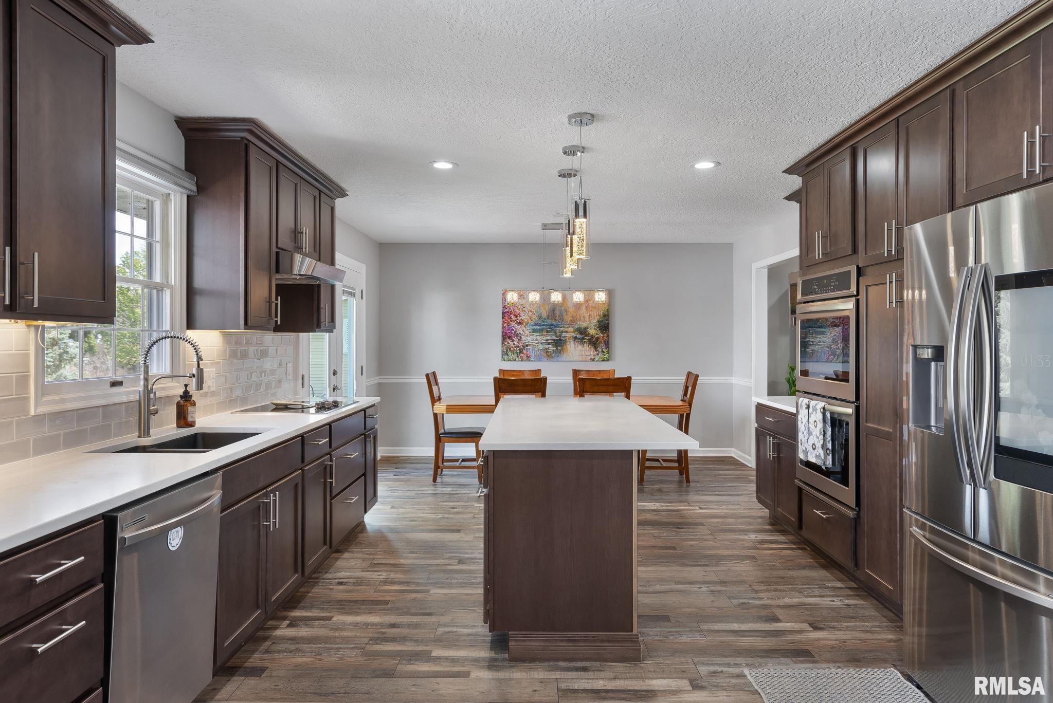 4620 Trails End Road, Bettendorf, Iowa image 9
