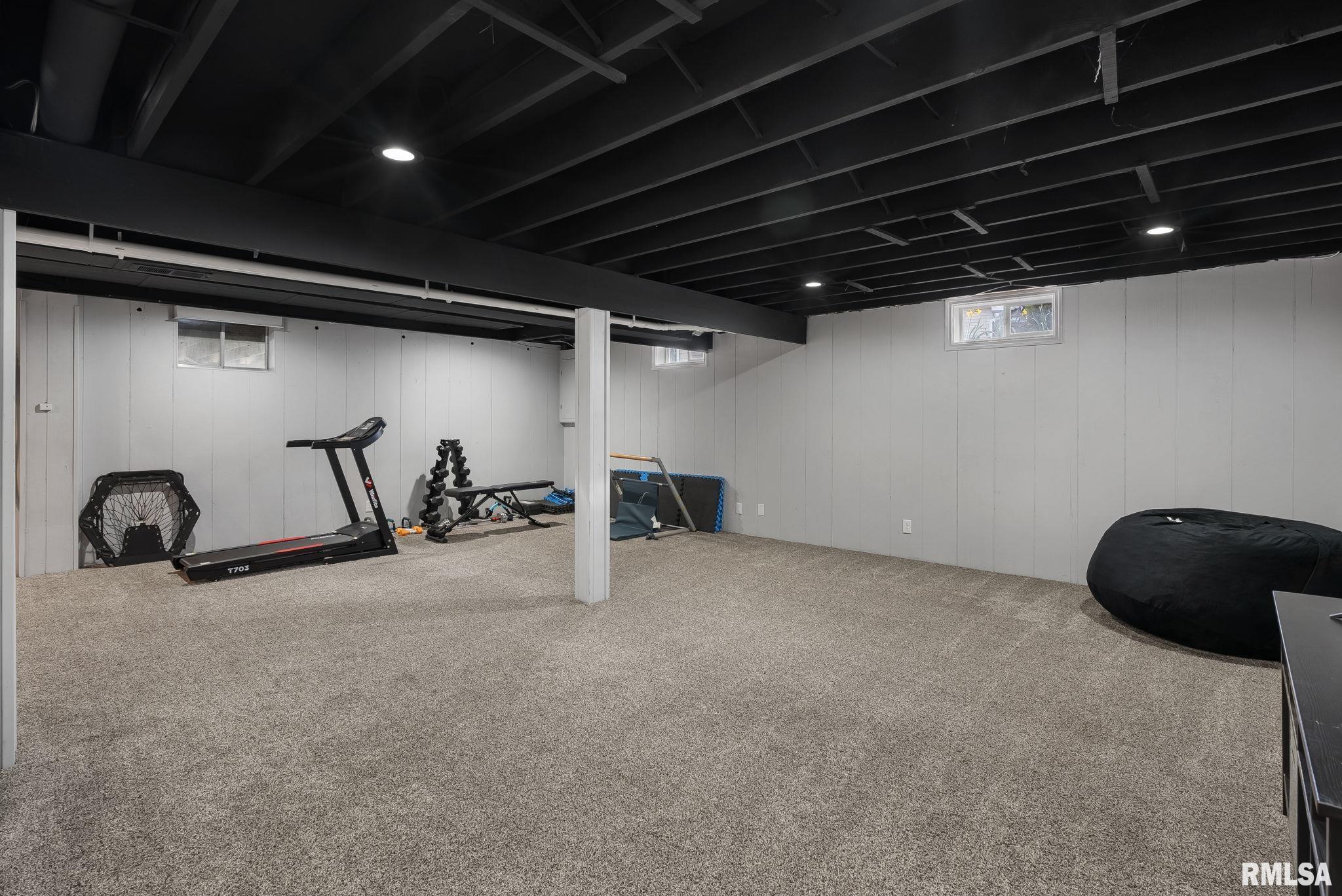4620 Trails End Road, Bettendorf, Iowa image 38