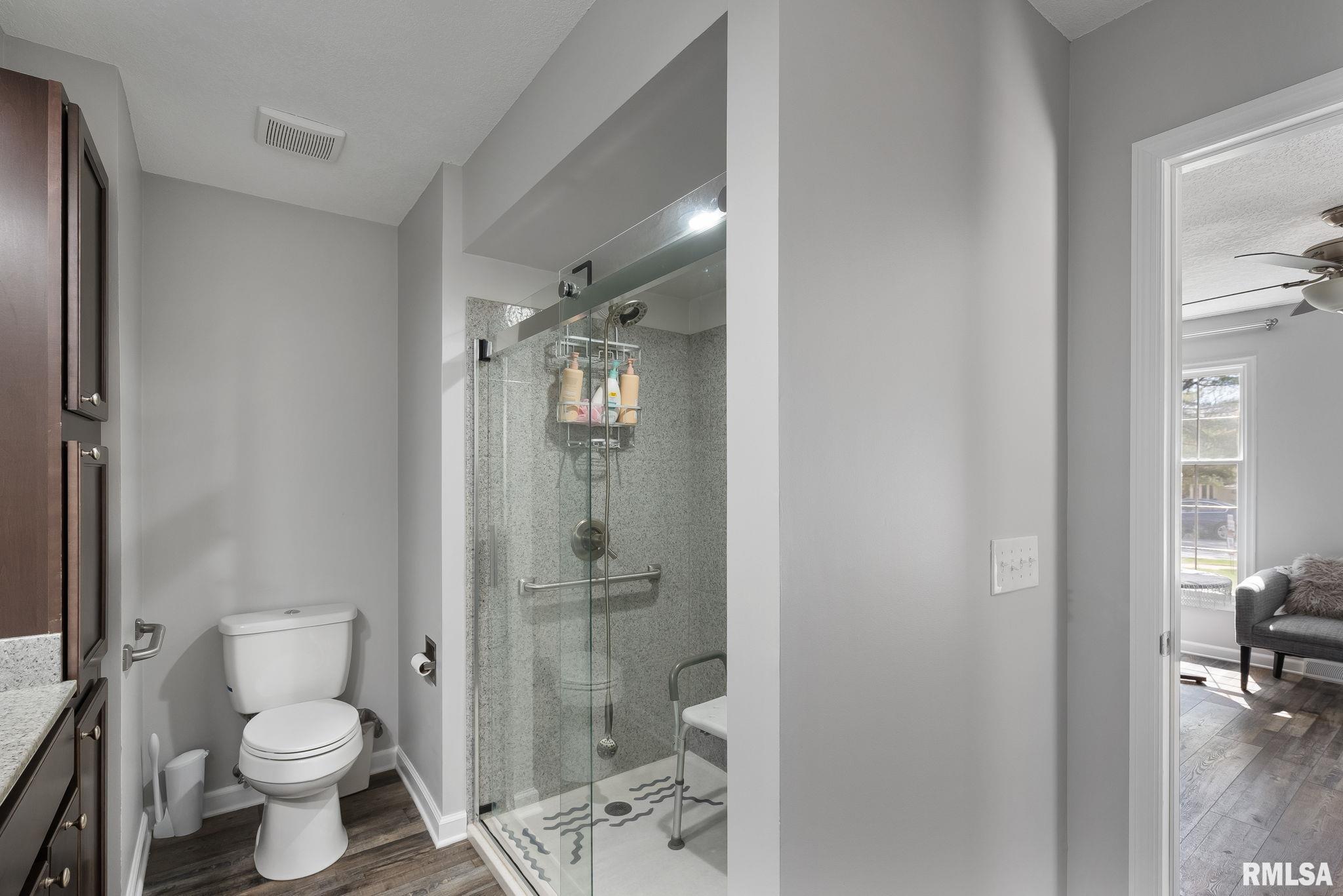 4620 Trails End Road, Bettendorf, Iowa image 23