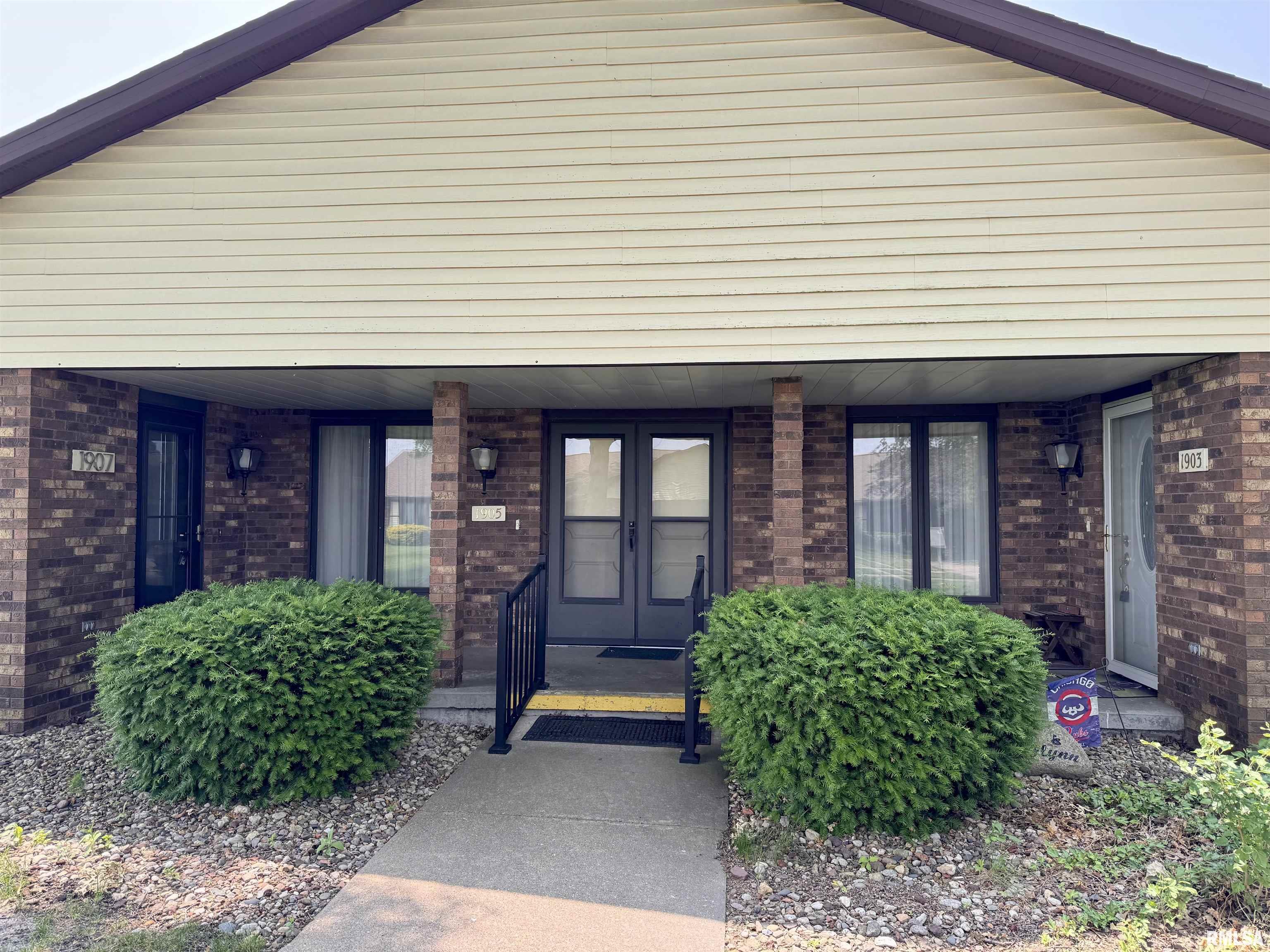 1905 S Madison Street, Macomb, Illinois image 2