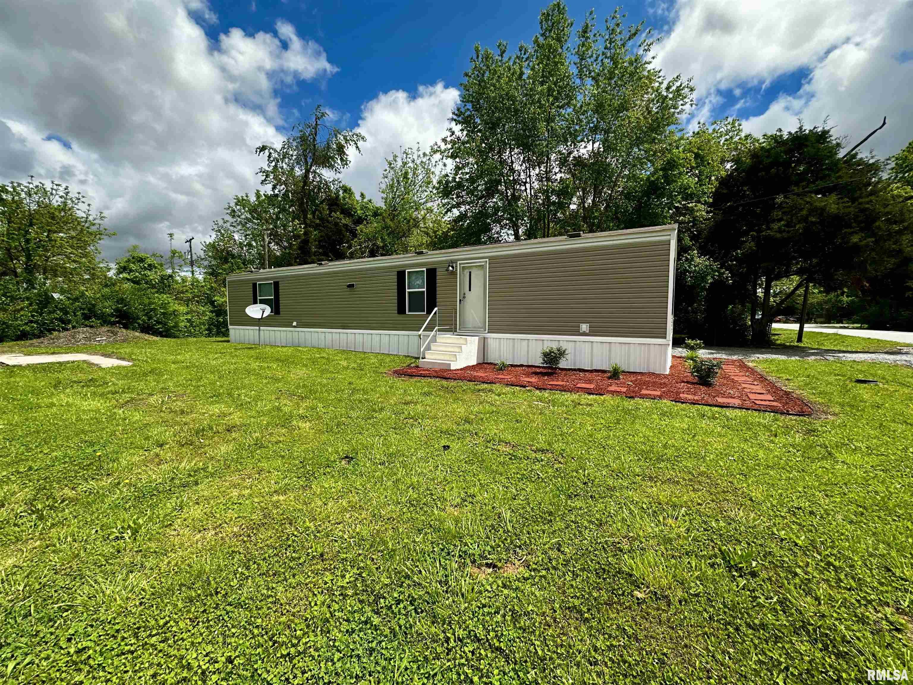 806 & 808 Boyd Street, Eldorado, Illinois image 16