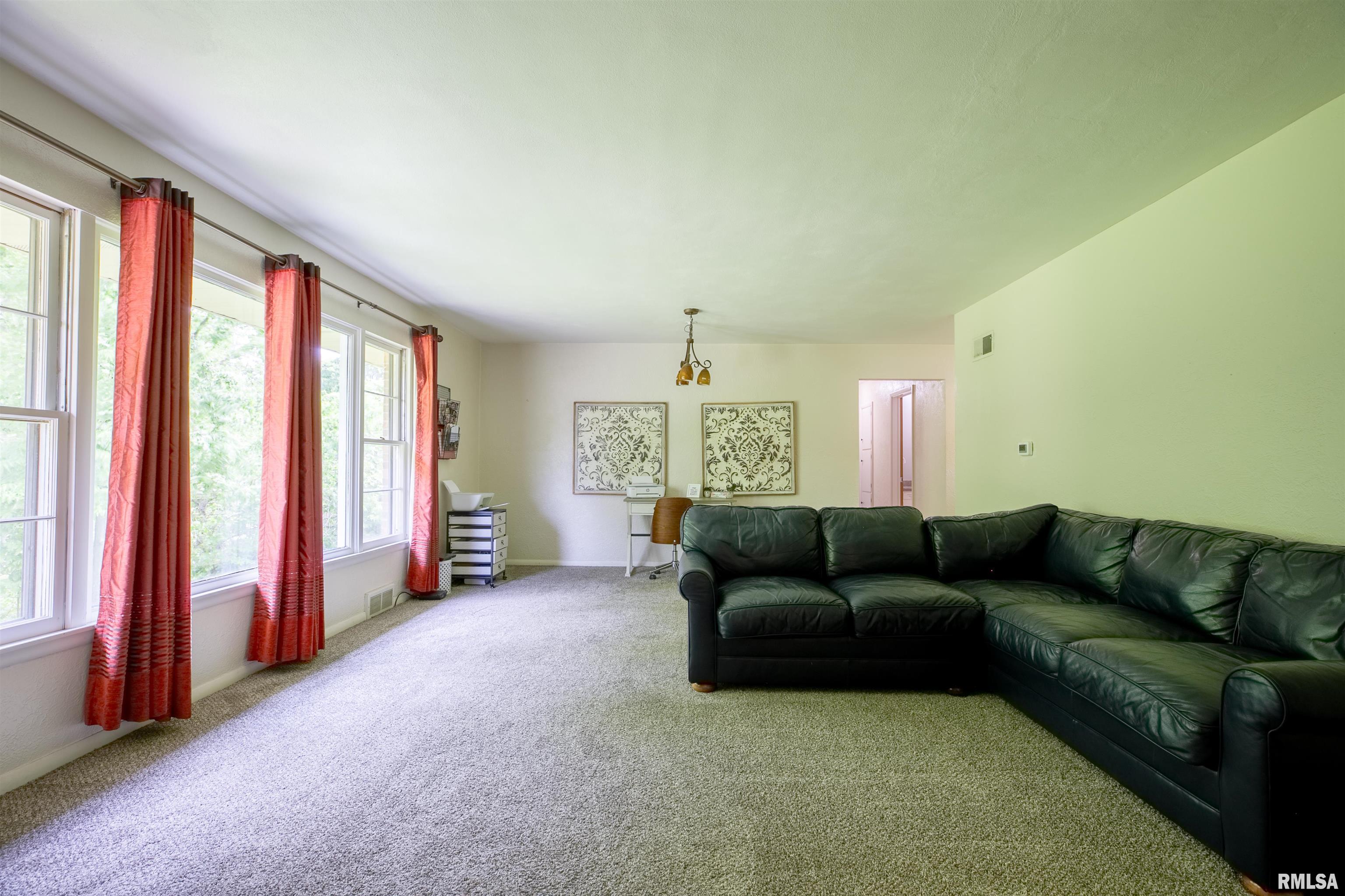 714 Arnold Road, East Peoria, Illinois image 17