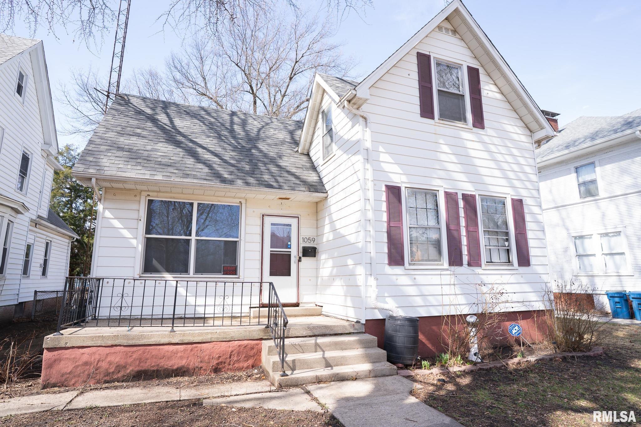 Photo 1 of 20 — 1059 N 6TH Street, Springfield, IL 62702