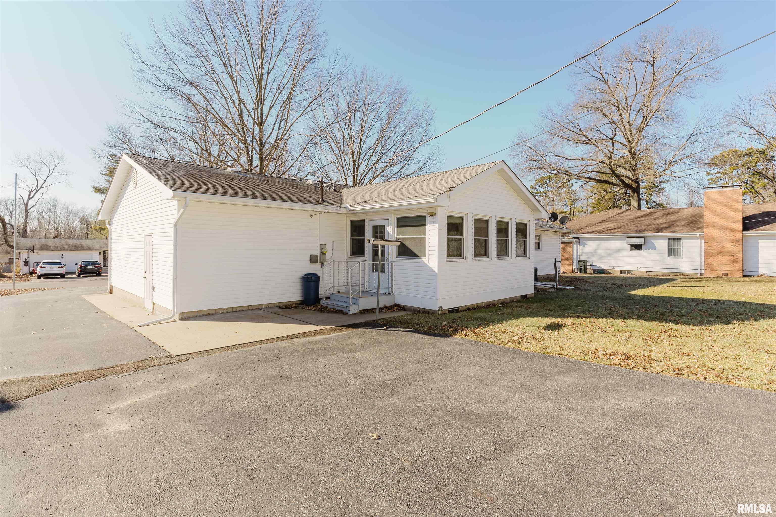 1906 Julianne Drive, Marion, Illinois image 9