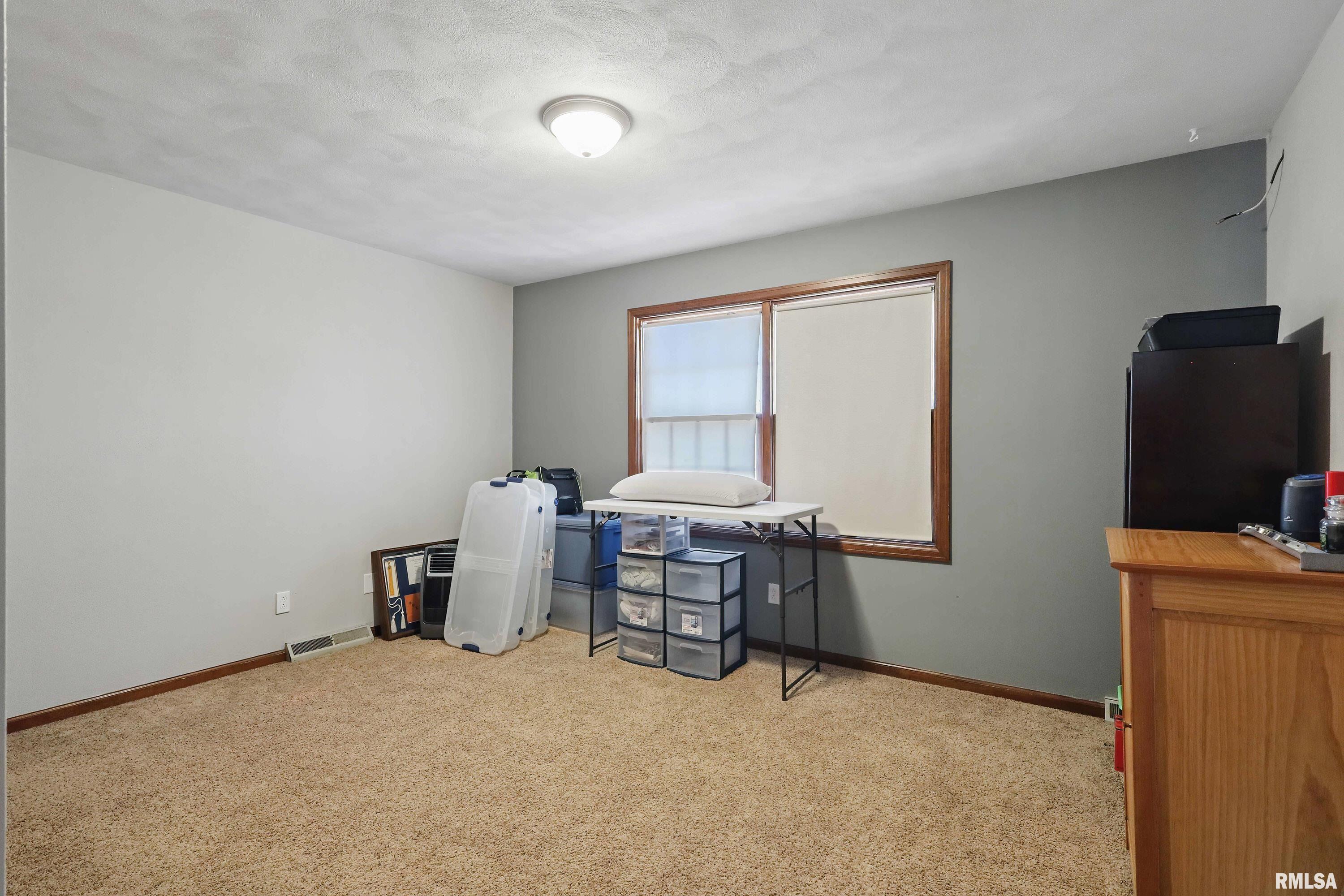 8 Timberlane Drive, Geneseo, Illinois image 29