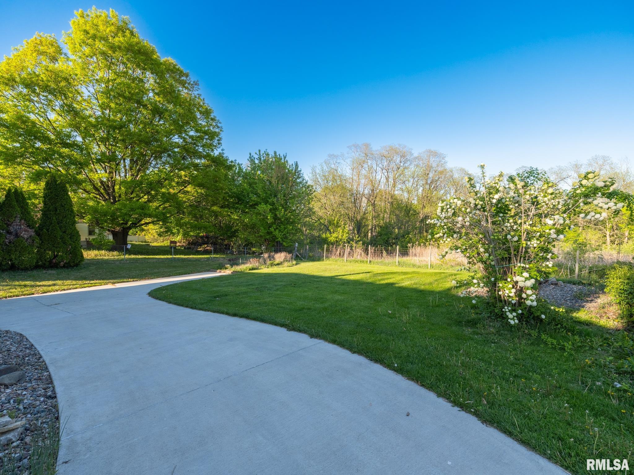 1210 N Wildwood Court, Peoria, Illinois image 8