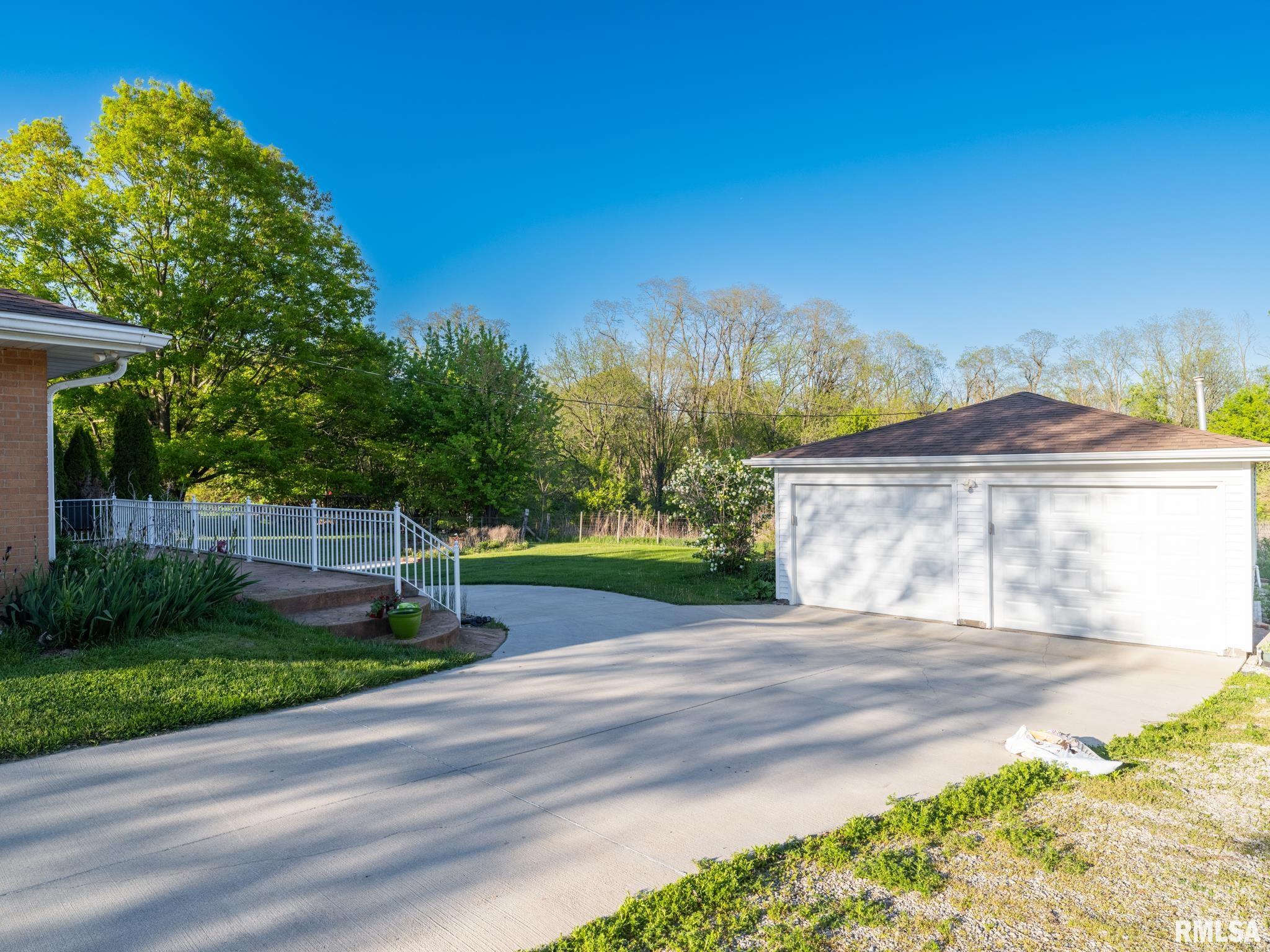 1210 N Wildwood Court, Peoria, Illinois image 5