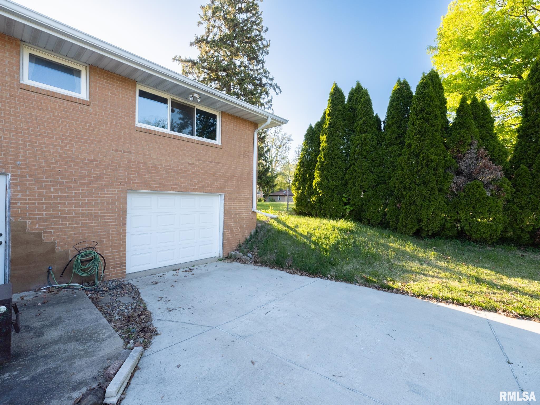 1210 N Wildwood Court, Peoria, Illinois image 14