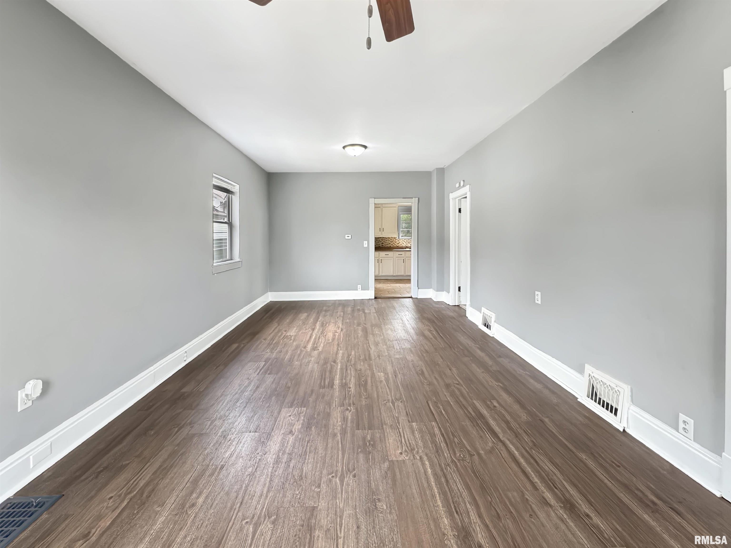 1406 Morton Street, Pekin, Illinois image 6
