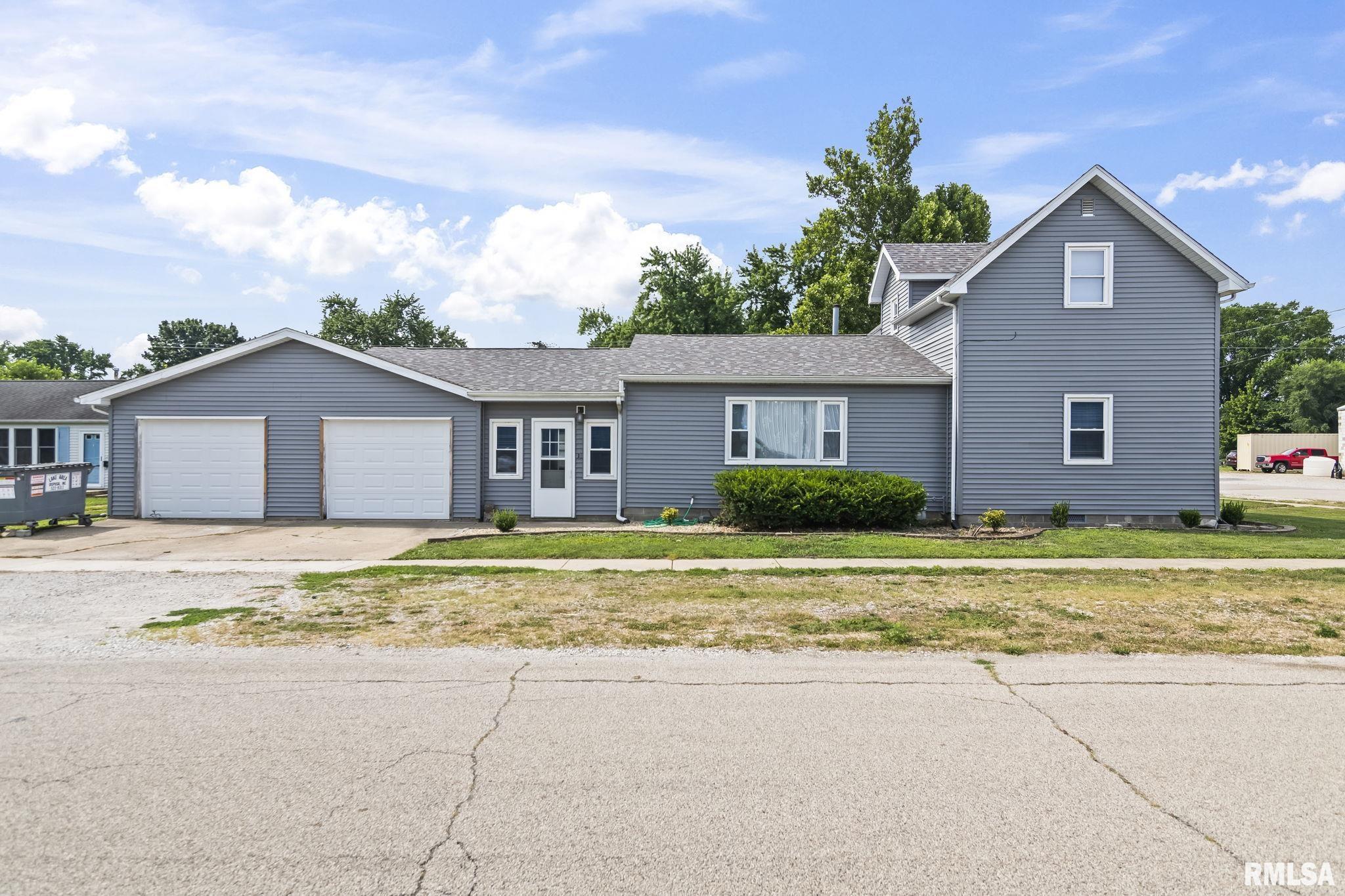 Photo 1 of 40 — 102 S STATE Street, Chatham, IL 62629