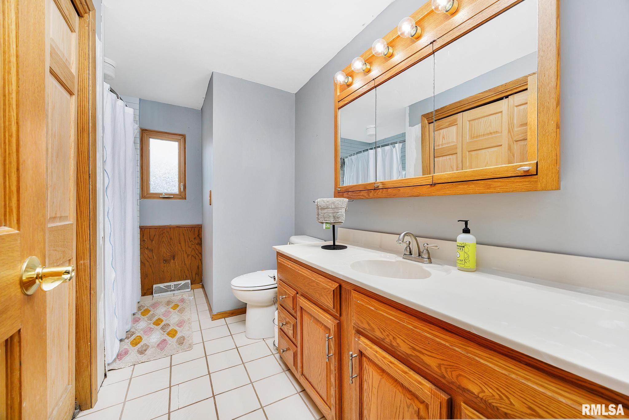 409 Kerfoot Street, East Peoria, Illinois image 17