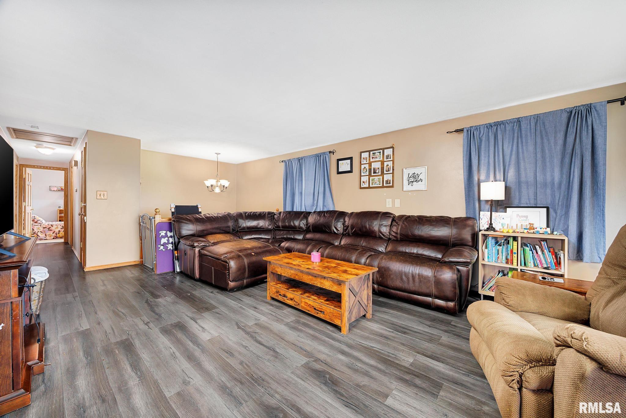 409 Kerfoot Street, East Peoria, Illinois image 10