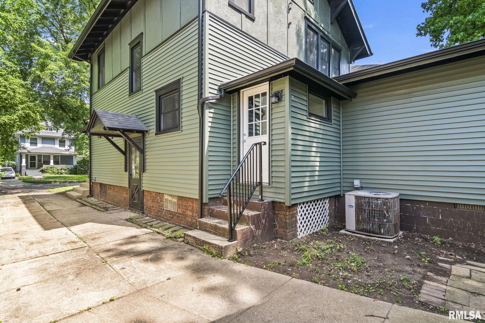 833 S State Street, Springfield, Illinois image 39
