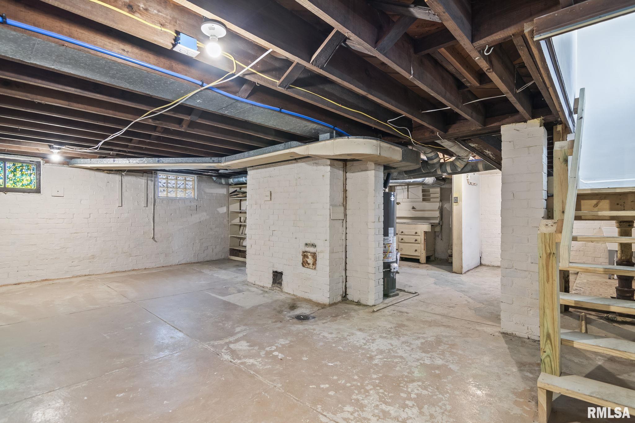 833 S State Street, Springfield, Illinois image 35