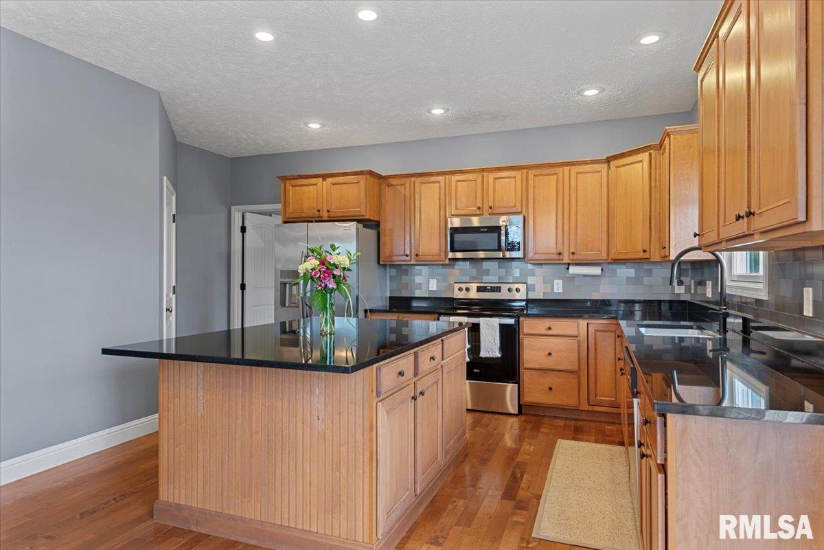 921 Deerfield Road, Chatham, Illinois image 24
