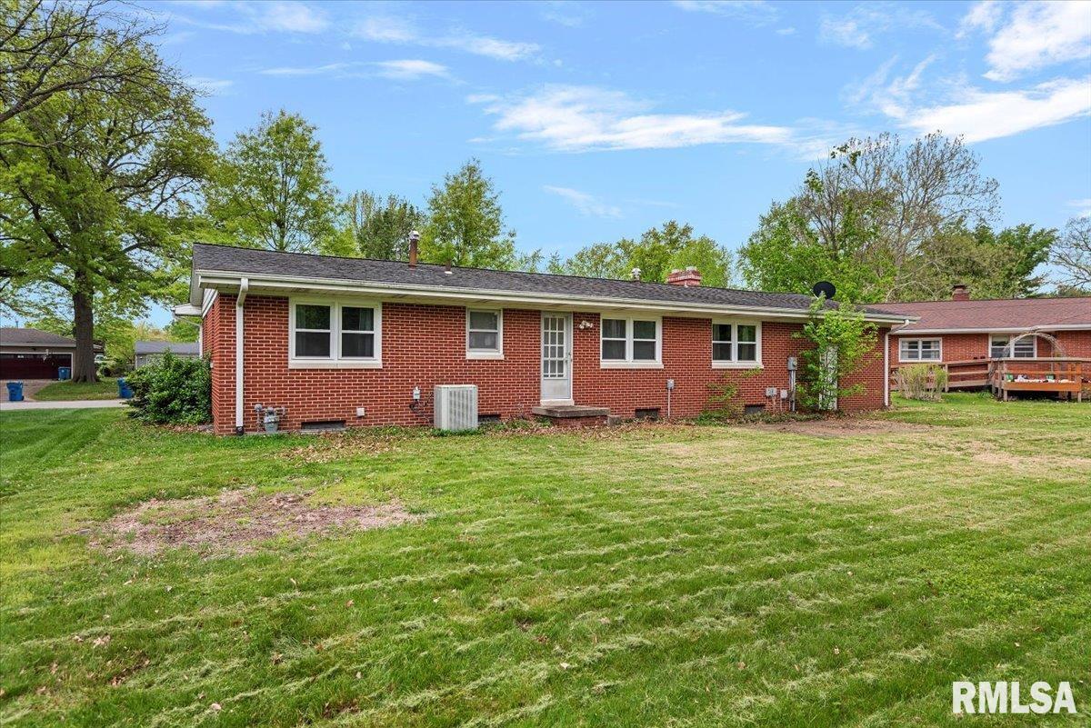 2417 Parkview Drive, Springfield, Illinois image 29