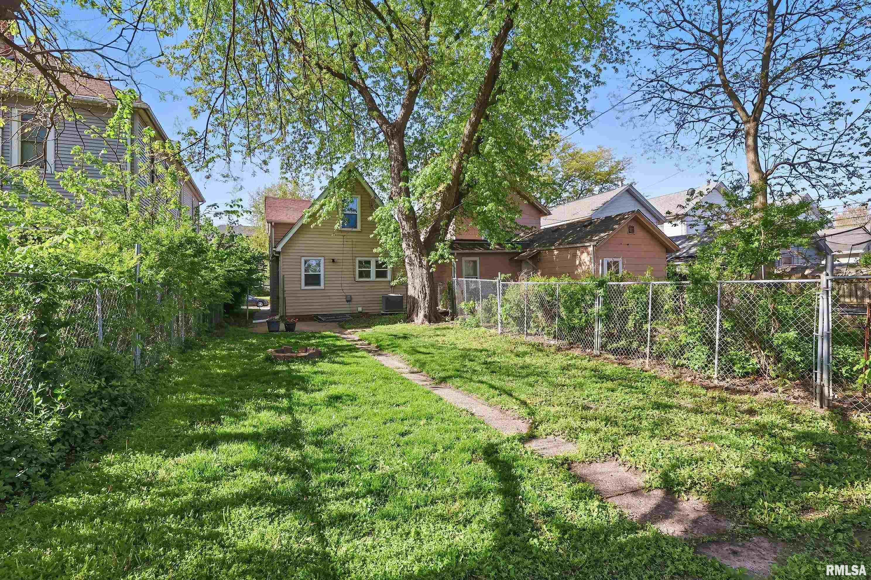 412 E 15th Street, Davenport, Iowa image 24