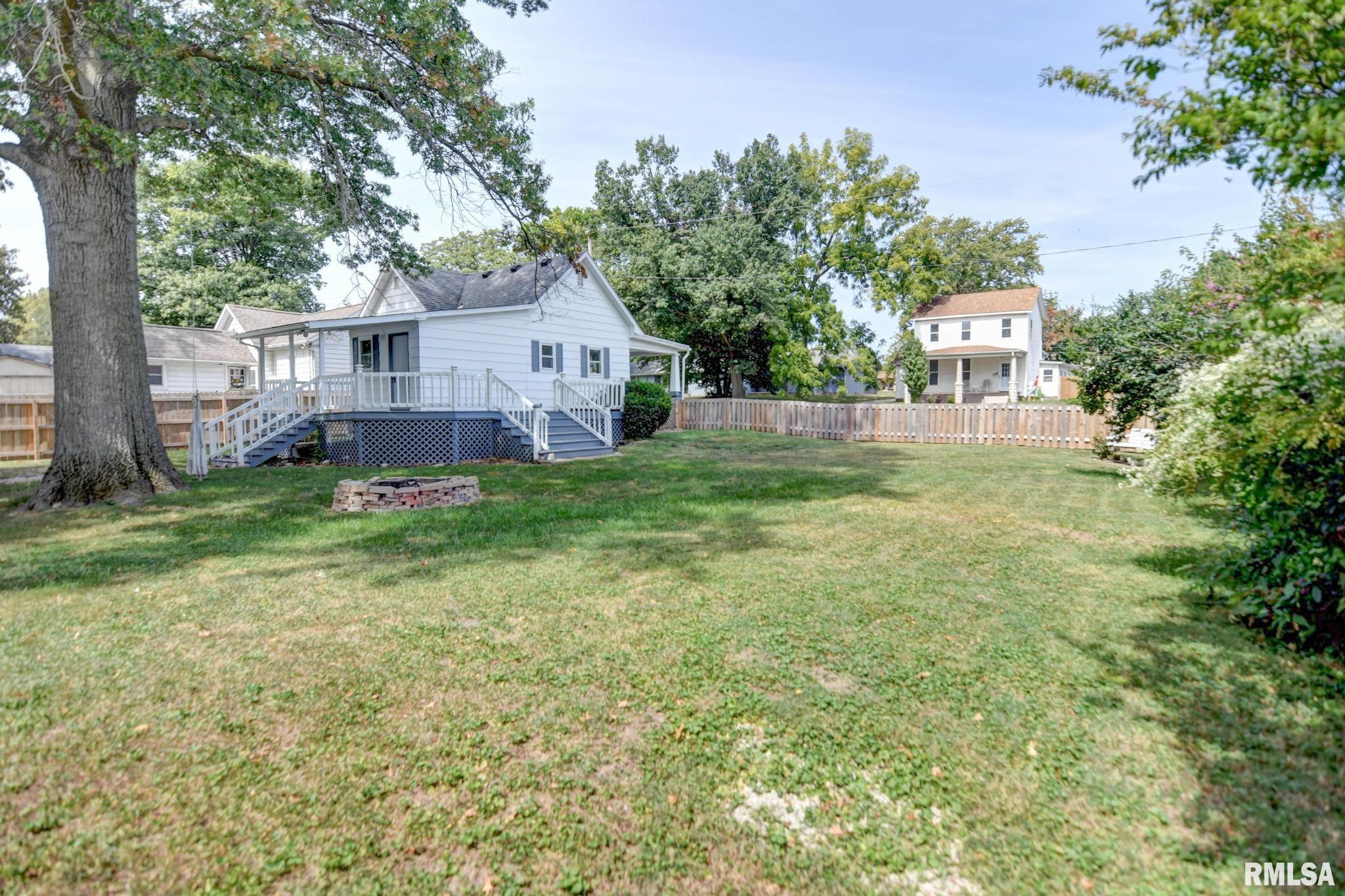 1008 E Park Street, Taylorville, Illinois image 8