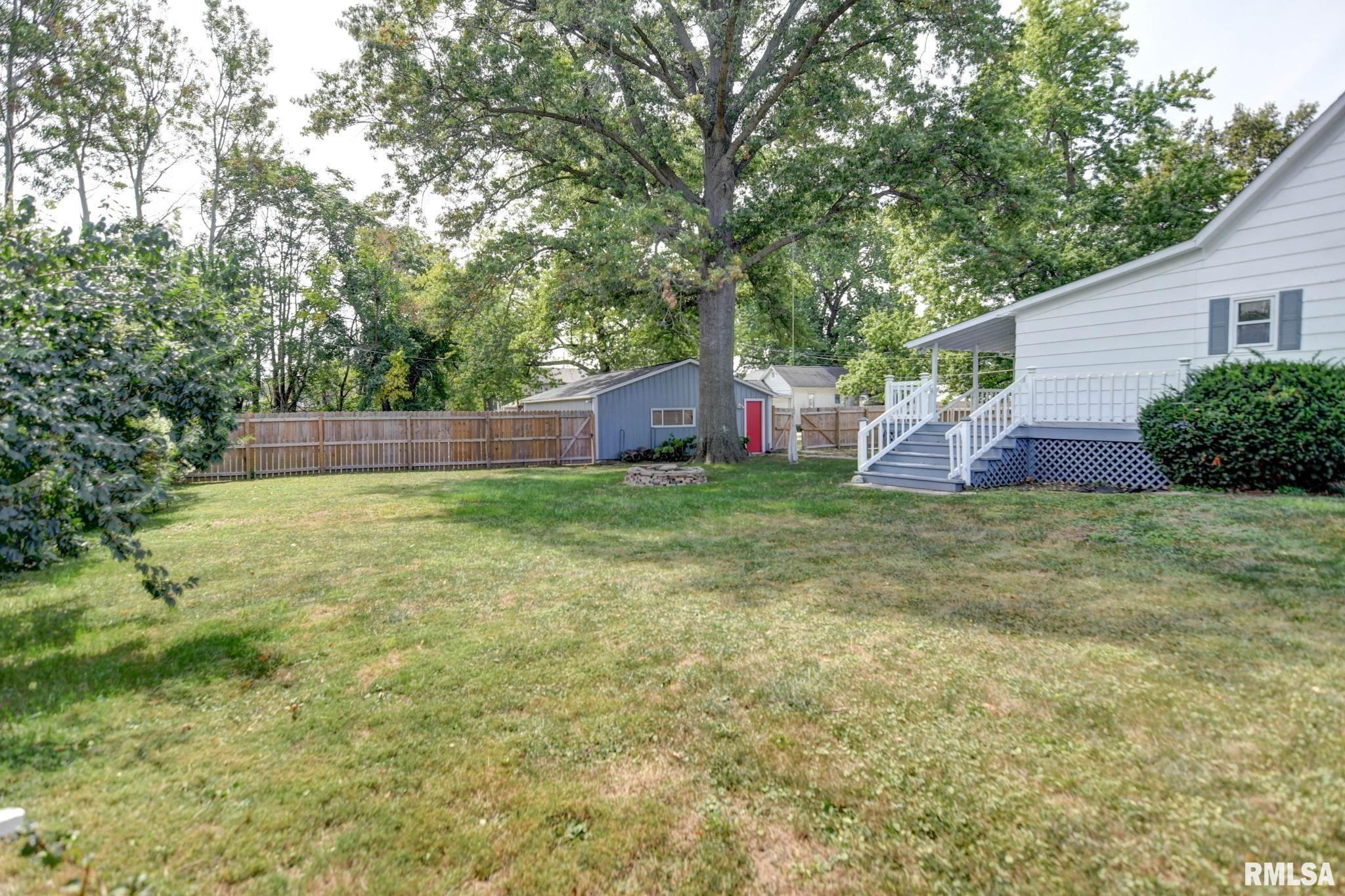 1008 E Park Street, Taylorville, Illinois image 9