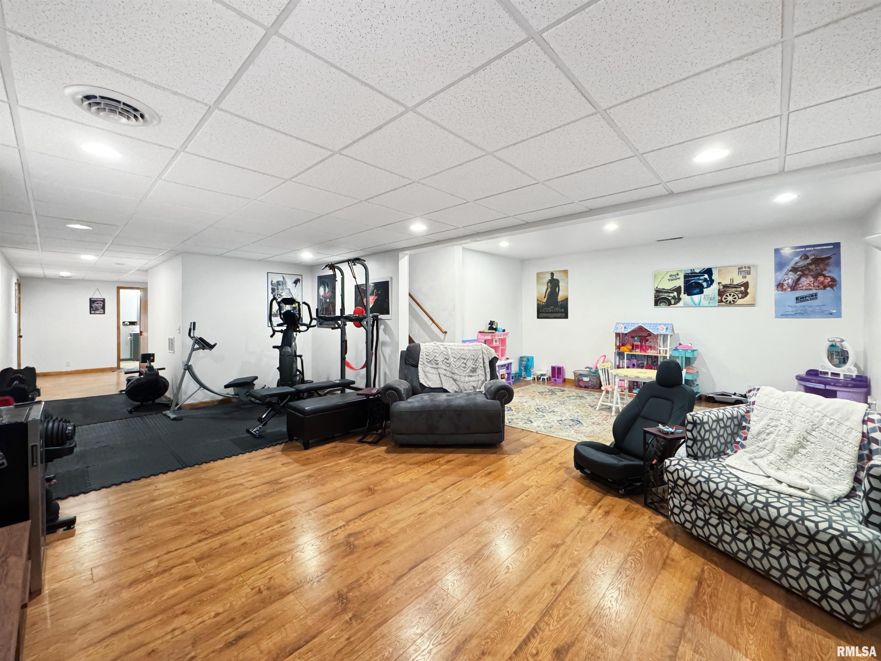 206 Windsor Drive, Germantown Hills, Illinois image 48