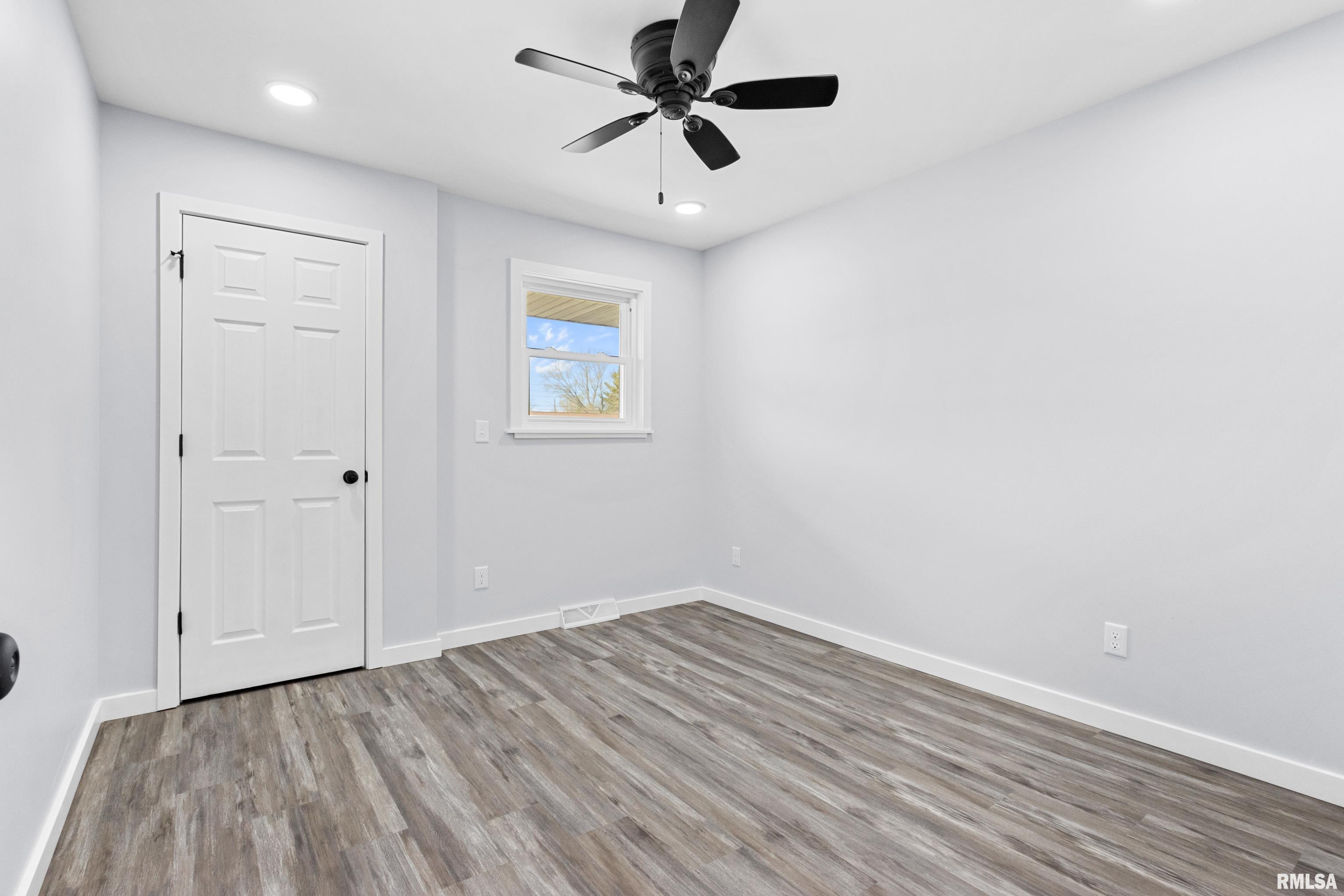 2724 N Sterling Avenue, Peoria, Illinois image 16