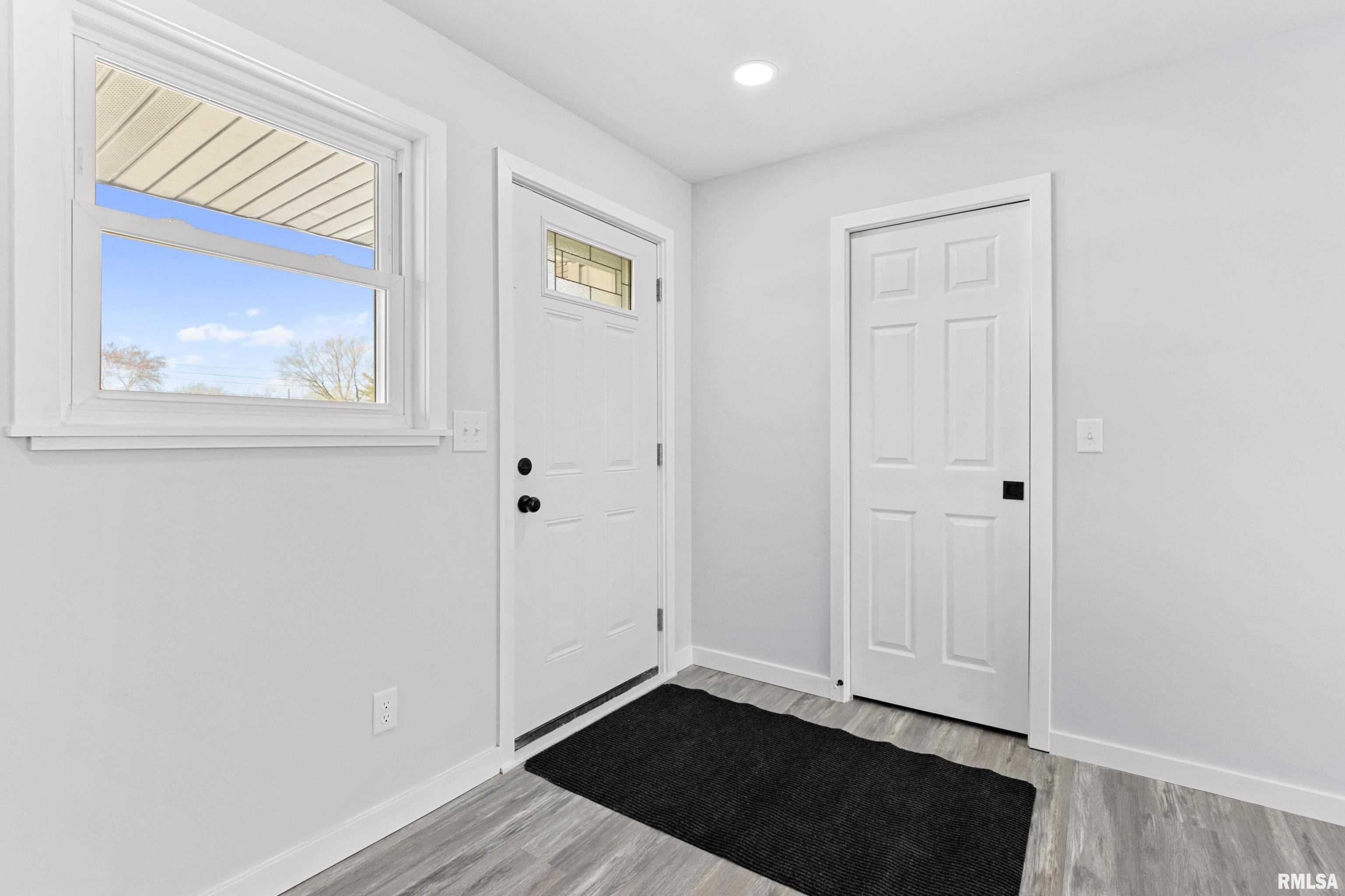 2724 N Sterling Avenue, Peoria, Illinois image 4