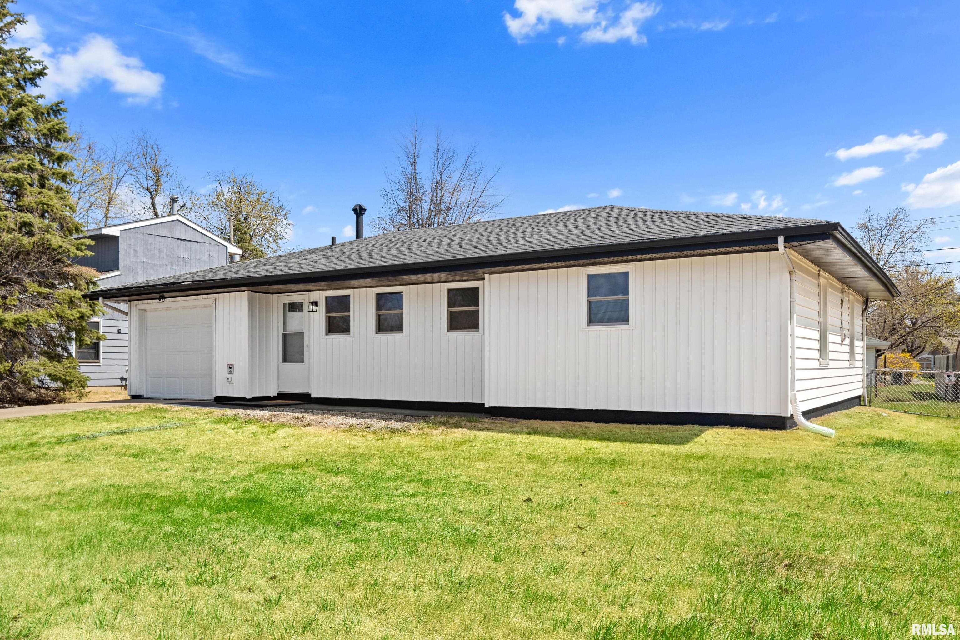 2724 N Sterling Avenue, Peoria, Illinois image 3