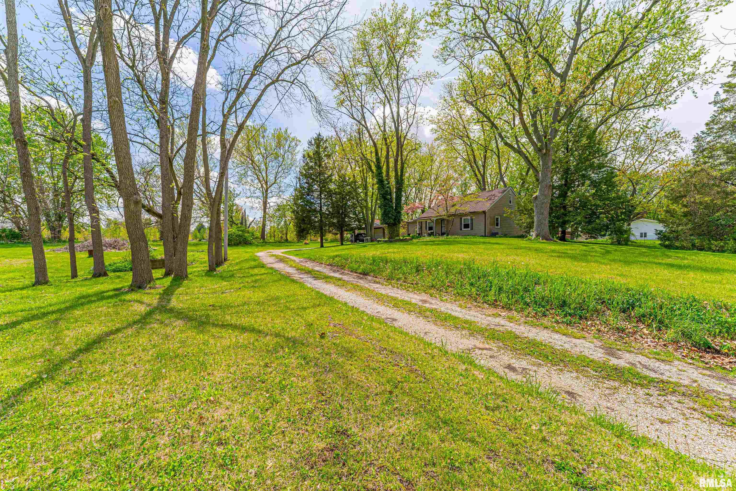 6112 Turkey Run Road, Sherman, Illinois image 1