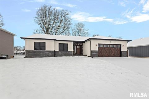 Homes For Sale - 47 Durbin Terrace<br/> Chatham, IL 62629