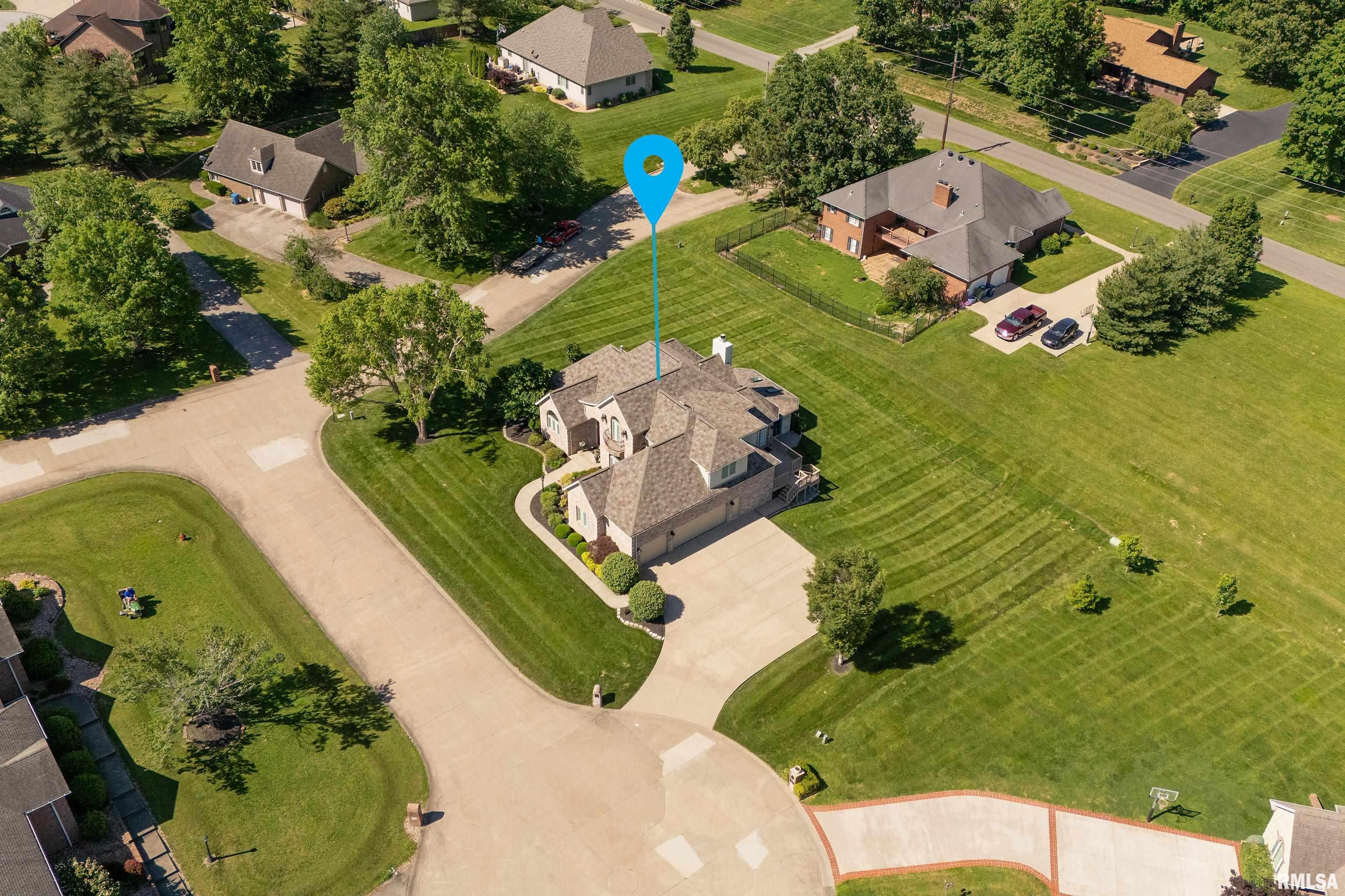 1302 Collins Lane, Marion, Illinois image 8