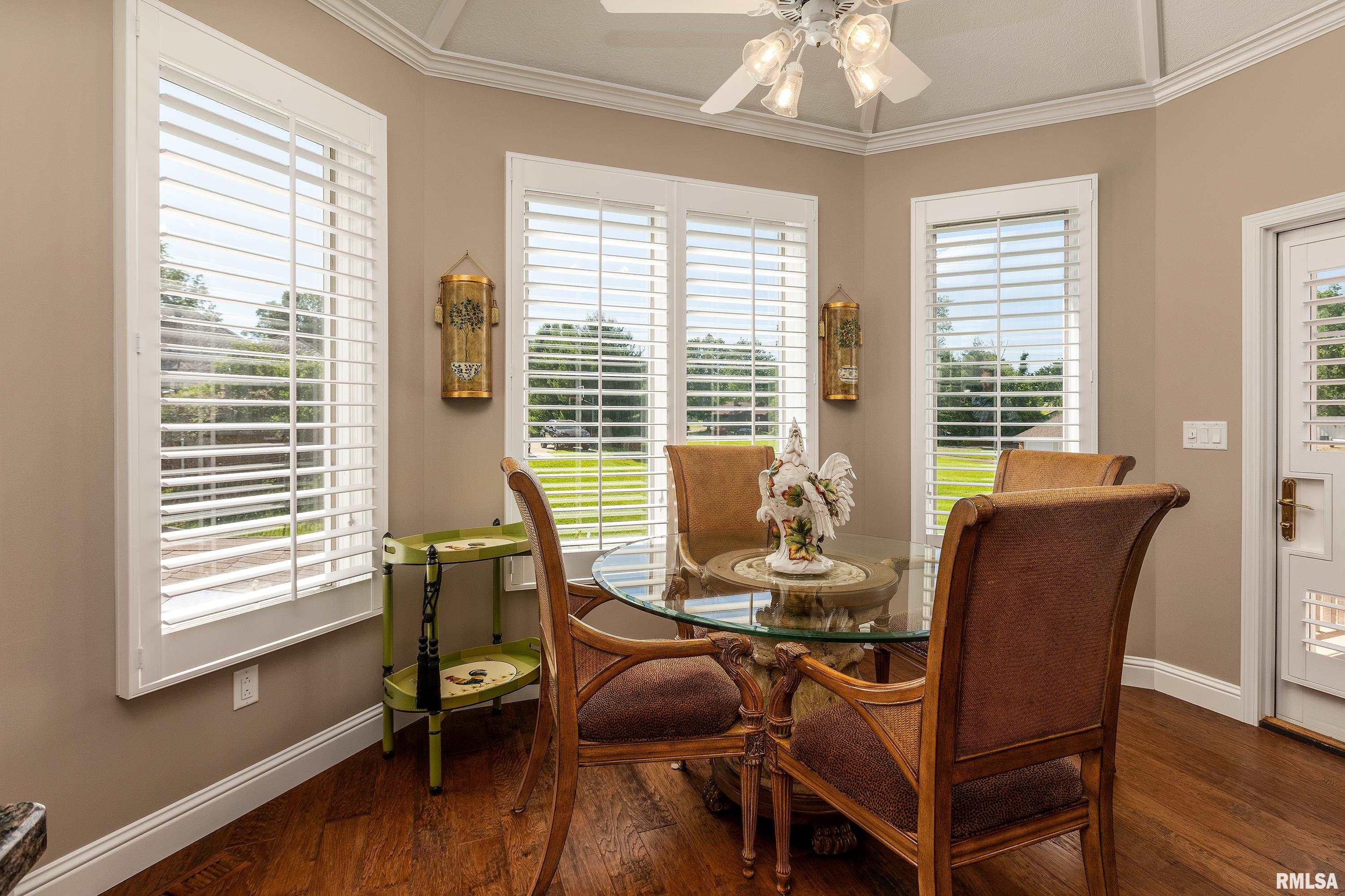 1302 Collins Lane, Marion, Illinois image 38