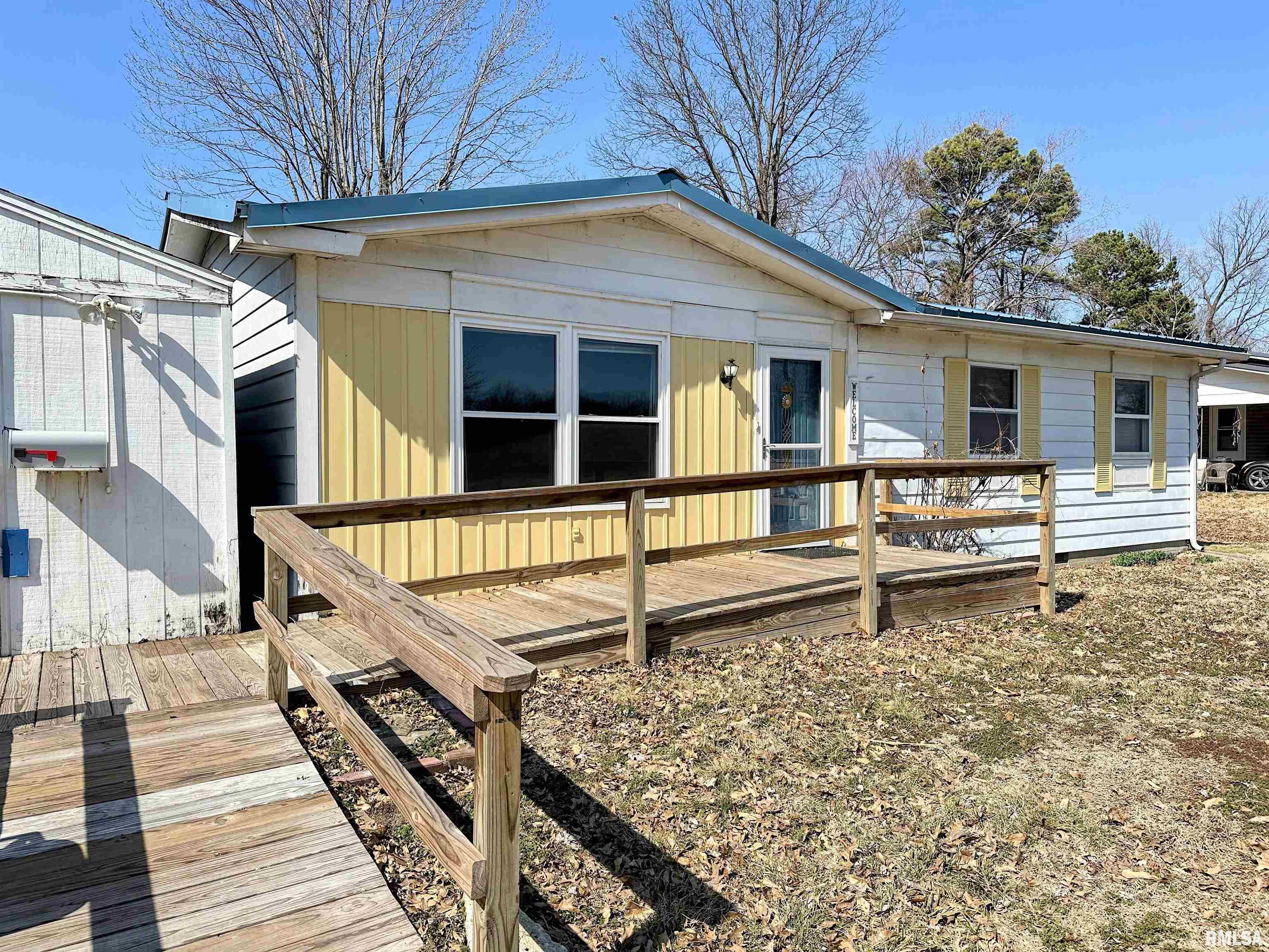 909 N 6th Street, Murphysboro, Illinois image 2