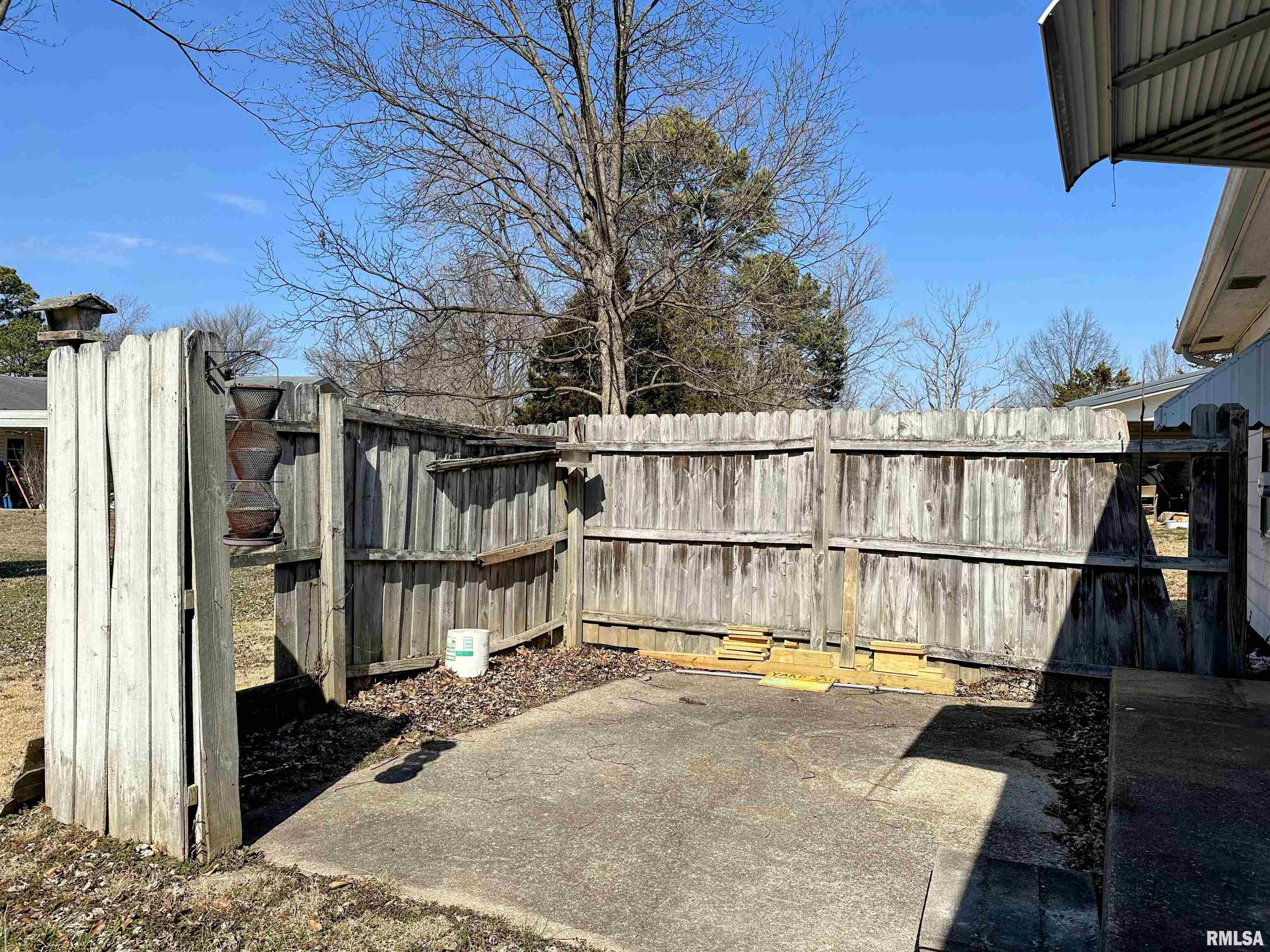909 N 6th Street, Murphysboro, Illinois image 8