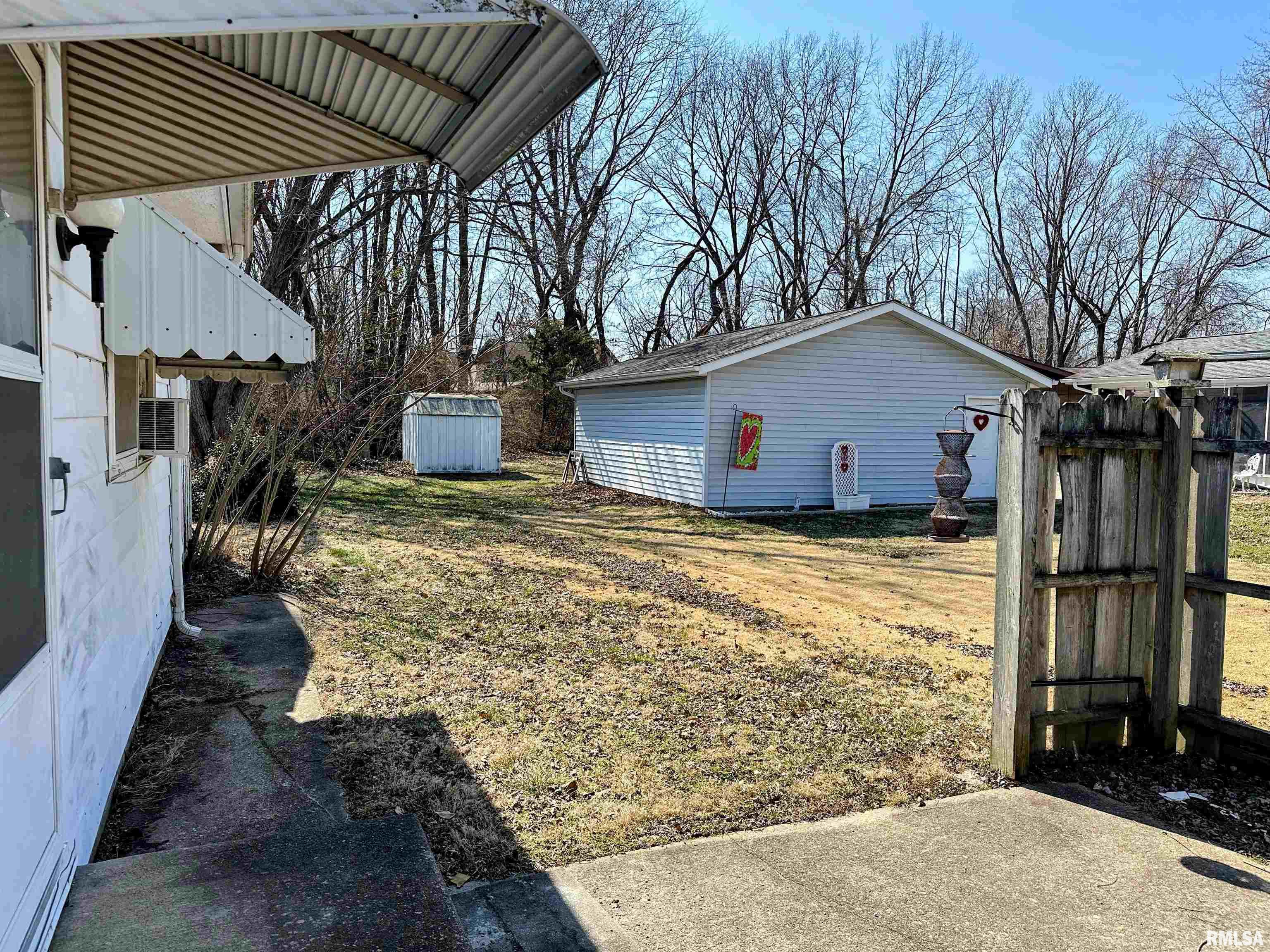 909 N 6th Street, Murphysboro, Illinois image 9